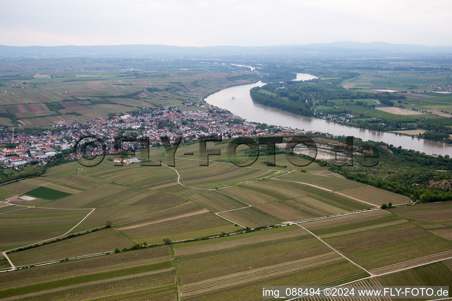 Oppenheim dans le département Rhénanie-Palatinat, Allemagne vue d'en haut