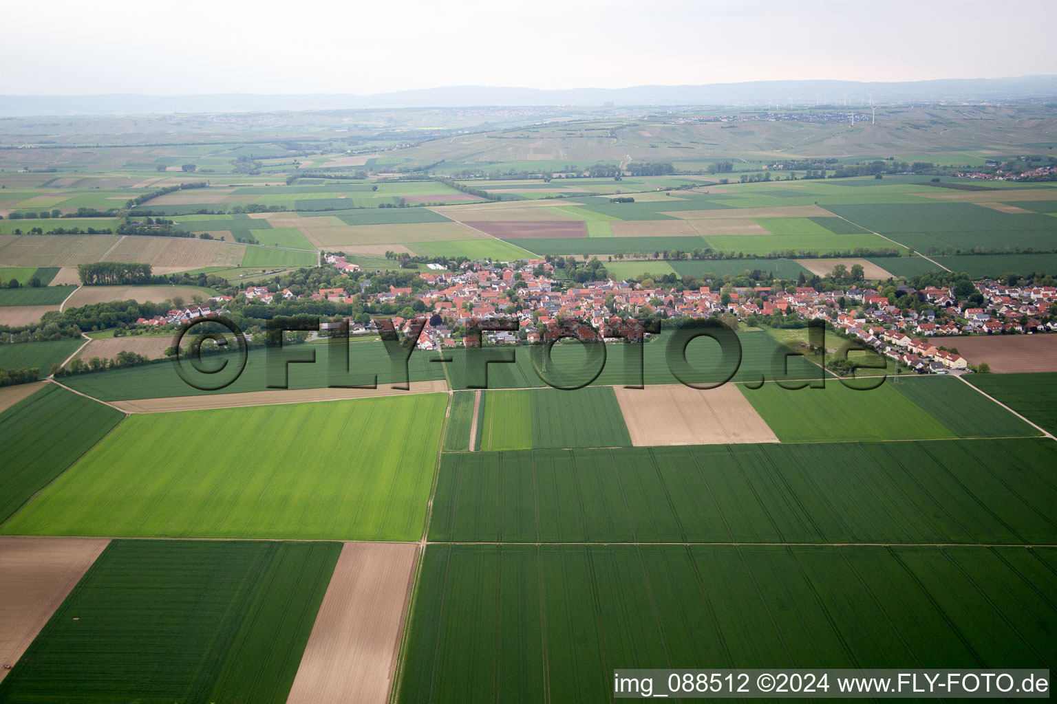 Vue oblique de Undenheim dans le département Rhénanie-Palatinat, Allemagne