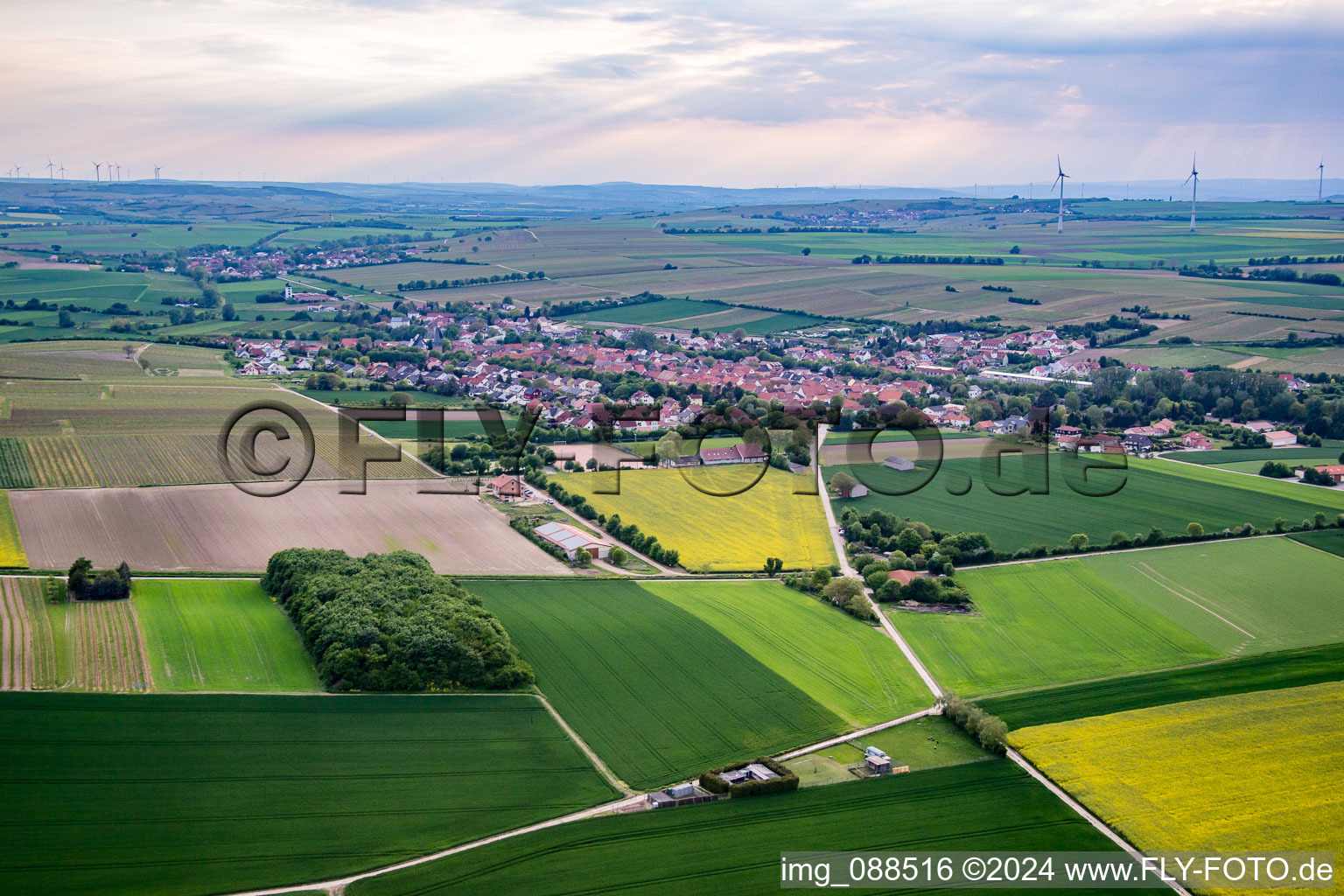 Vue oblique de Bechtolsheim dans le département Rhénanie-Palatinat, Allemagne