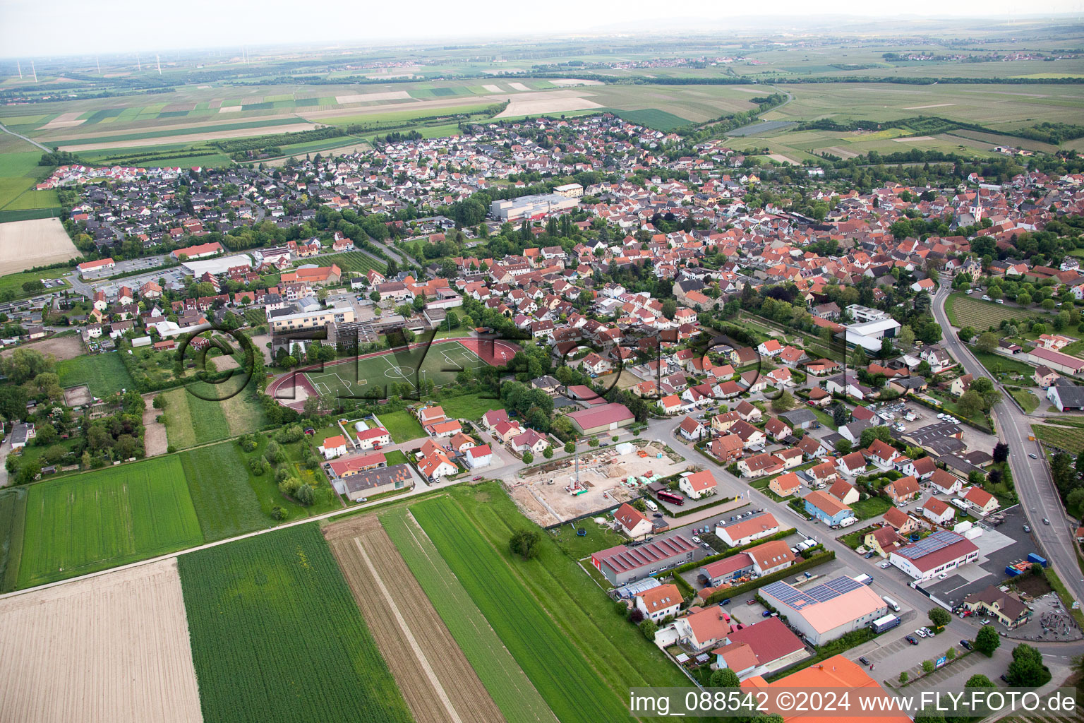 Photographie aérienne de Westhofen dans le département Rhénanie-Palatinat, Allemagne