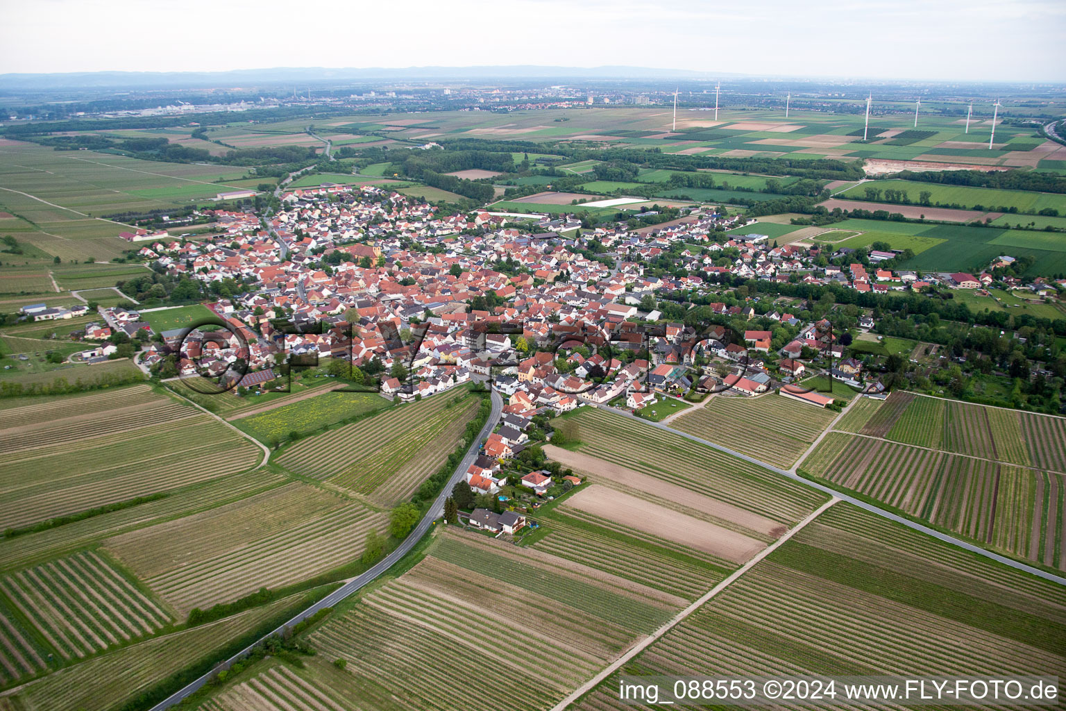 Quartier Abenheim in Worms dans le département Rhénanie-Palatinat, Allemagne d'en haut