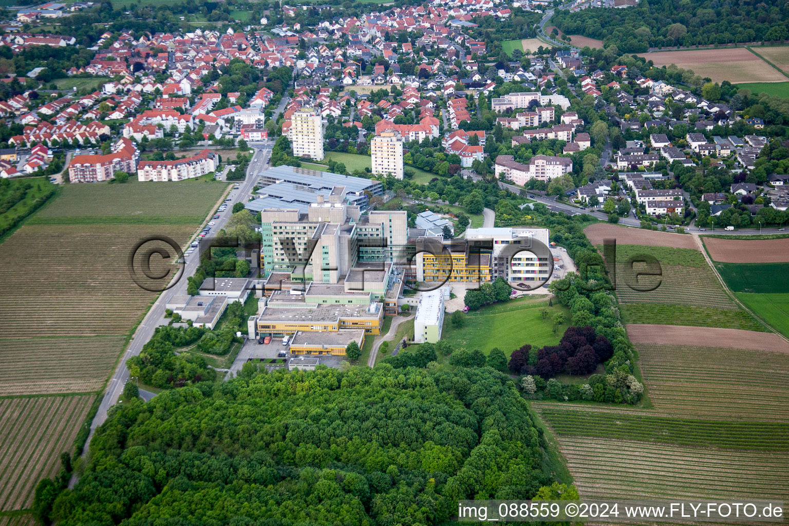 Vue aérienne de Clinique à le quartier Herrnsheim in Worms dans le département Rhénanie-Palatinat, Allemagne