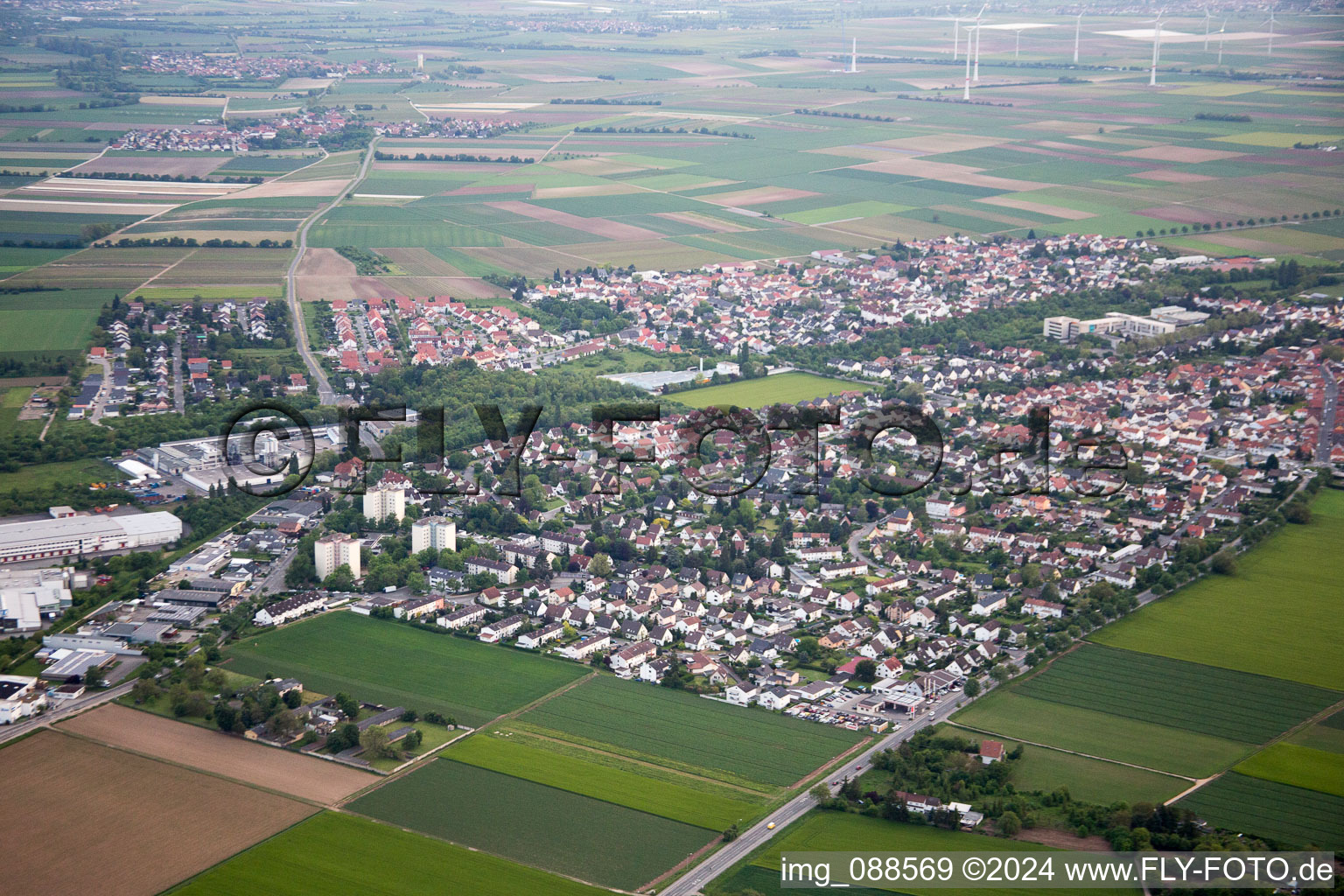 Vue aérienne de Quartier Horchheim in Worms dans le département Rhénanie-Palatinat, Allemagne