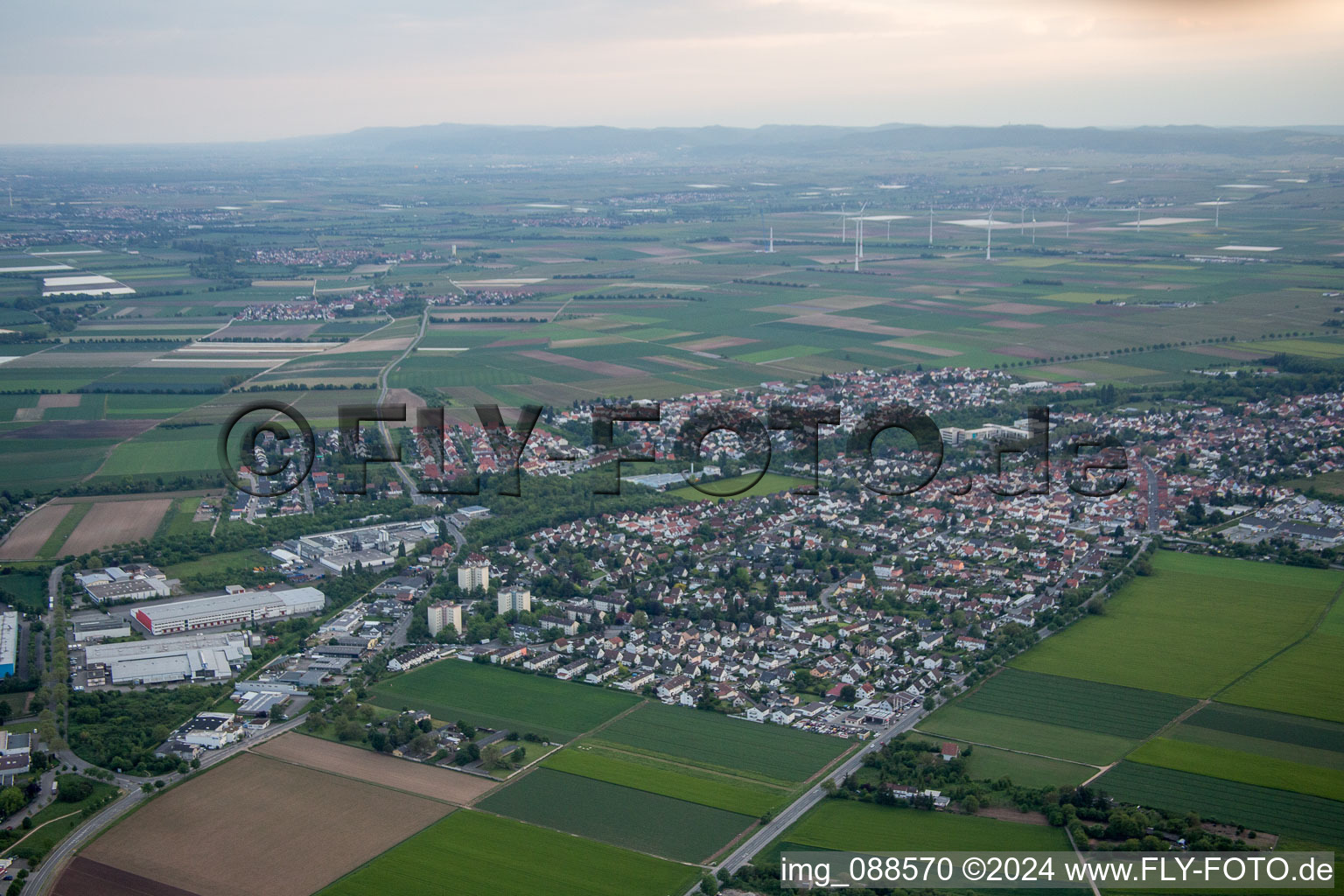 Vue aérienne de Quartier Horchheim in Worms dans le département Rhénanie-Palatinat, Allemagne