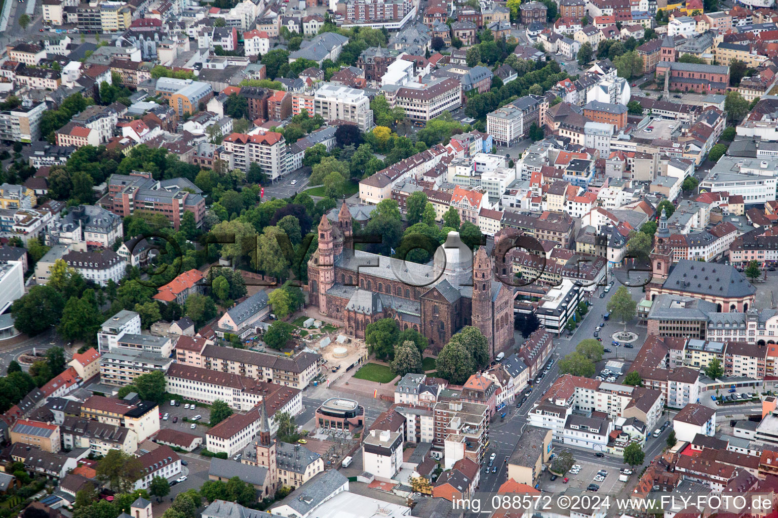 Photographie aérienne de Cathédrale à Worms dans le département Rhénanie-Palatinat, Allemagne