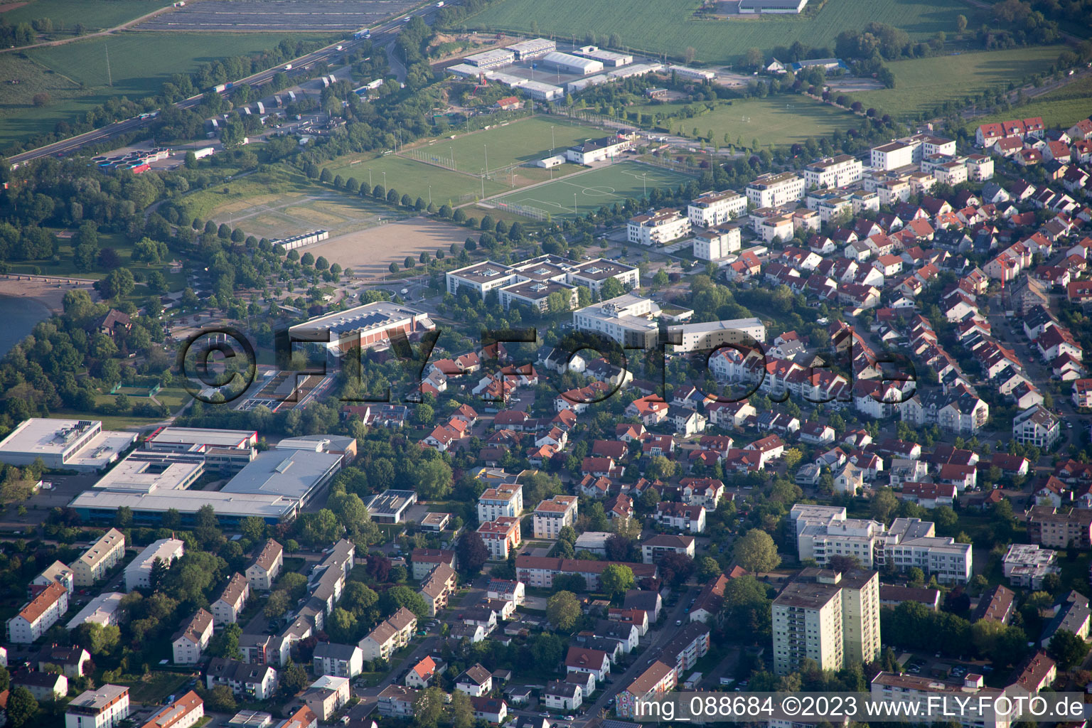 Bensheim dans le département Hesse, Allemagne du point de vue du drone