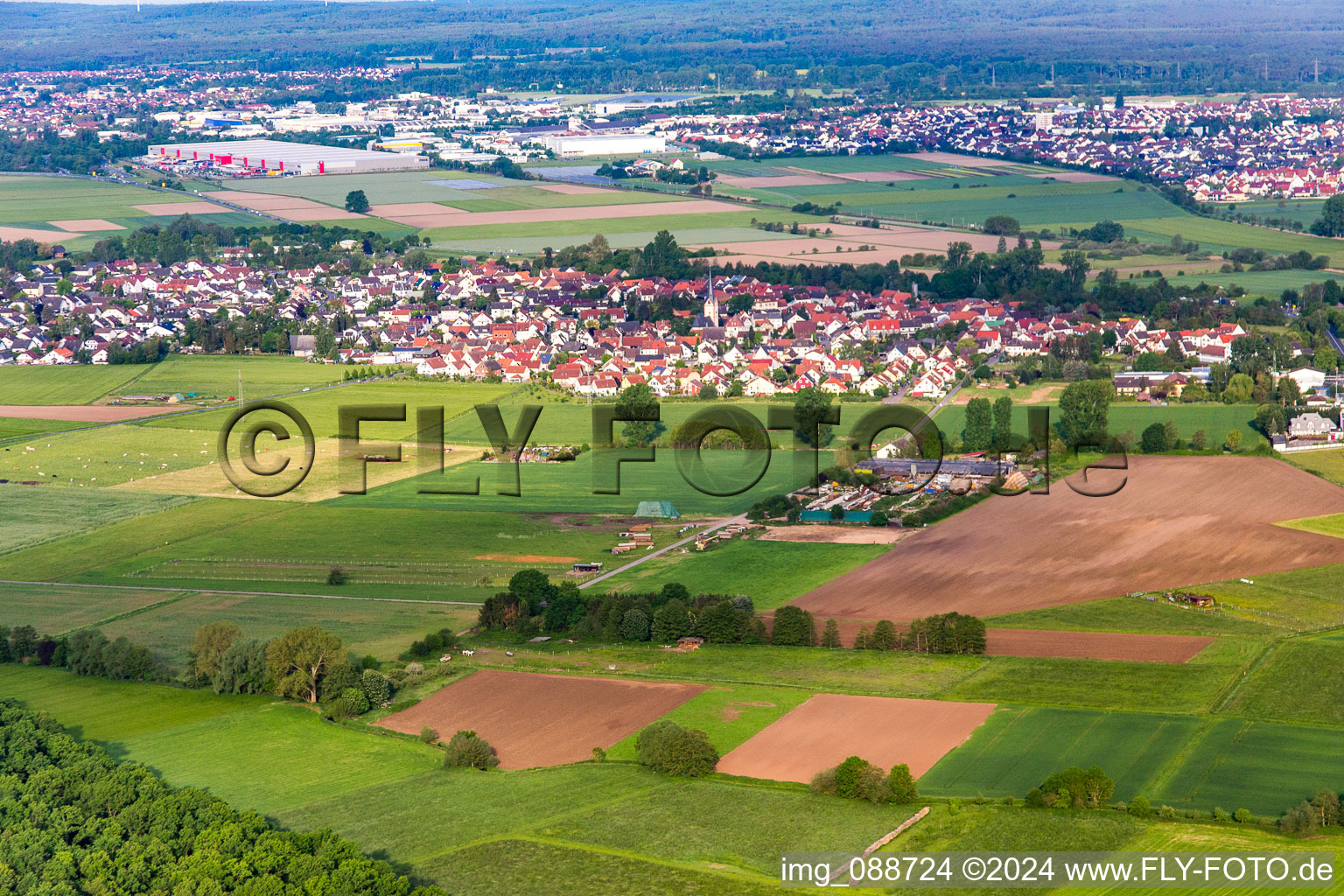 Vue aérienne de De l'ouest à le quartier Altheim in Münster dans le département Hesse, Allemagne