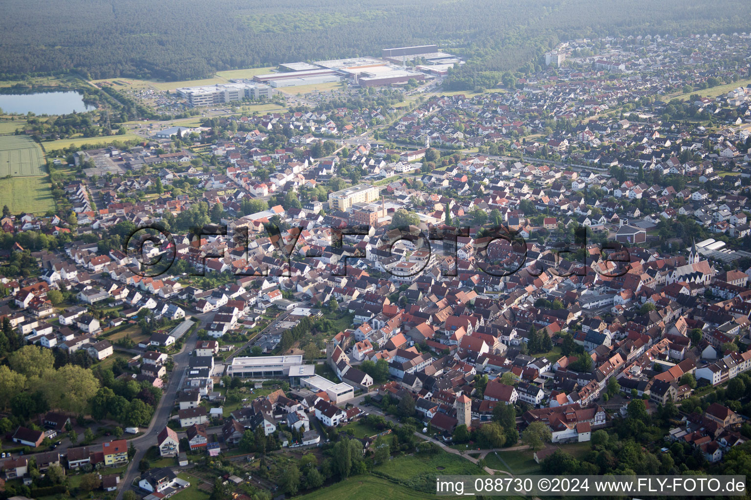 Vue aérienne de Babenhausen dans le département Hesse, Allemagne