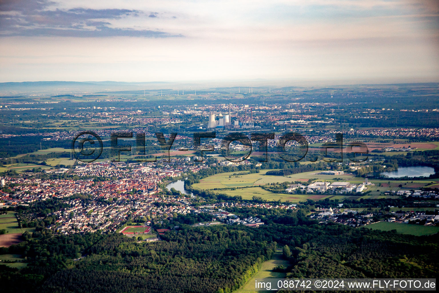 Vue aérienne de Du sud à Seligenstadt dans le département Hesse, Allemagne