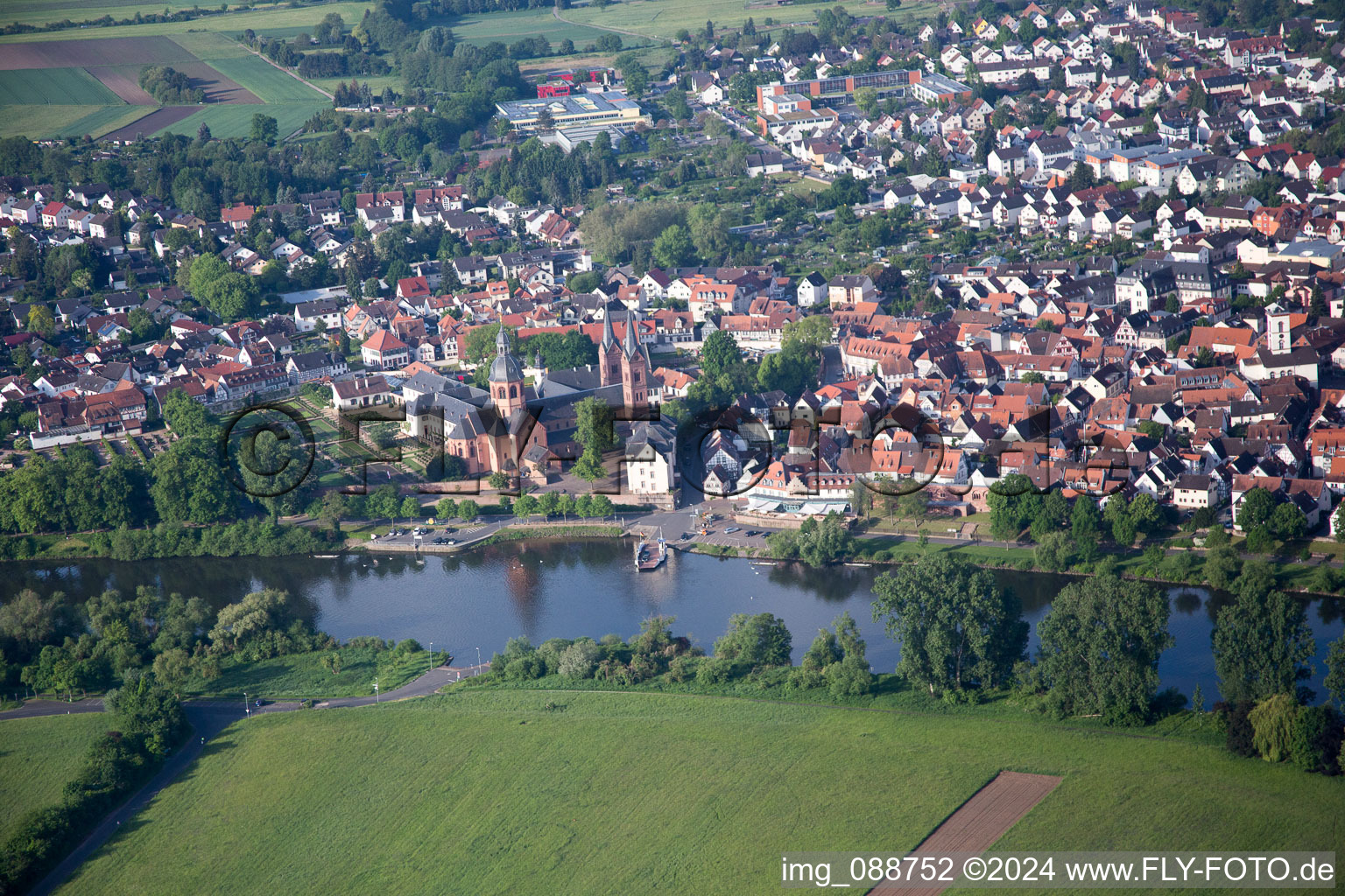 Seligenstadt dans le département Hesse, Allemagne d'en haut