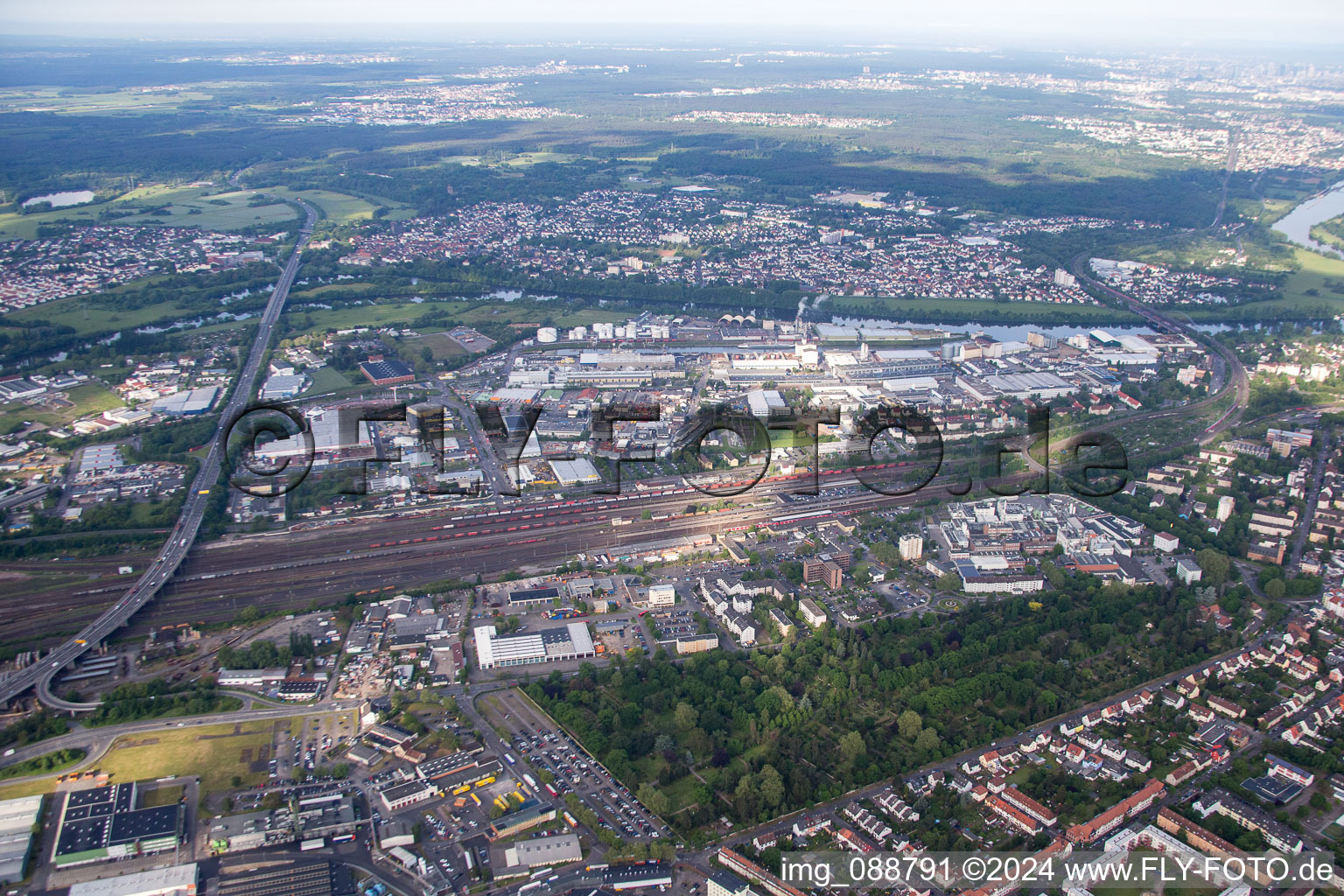 Photographie aérienne de Hanau dans le département Hesse, Allemagne