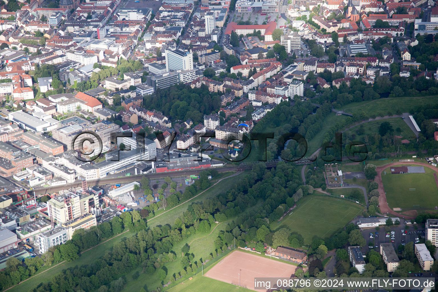 Hanau dans le département Hesse, Allemagne vue d'en haut