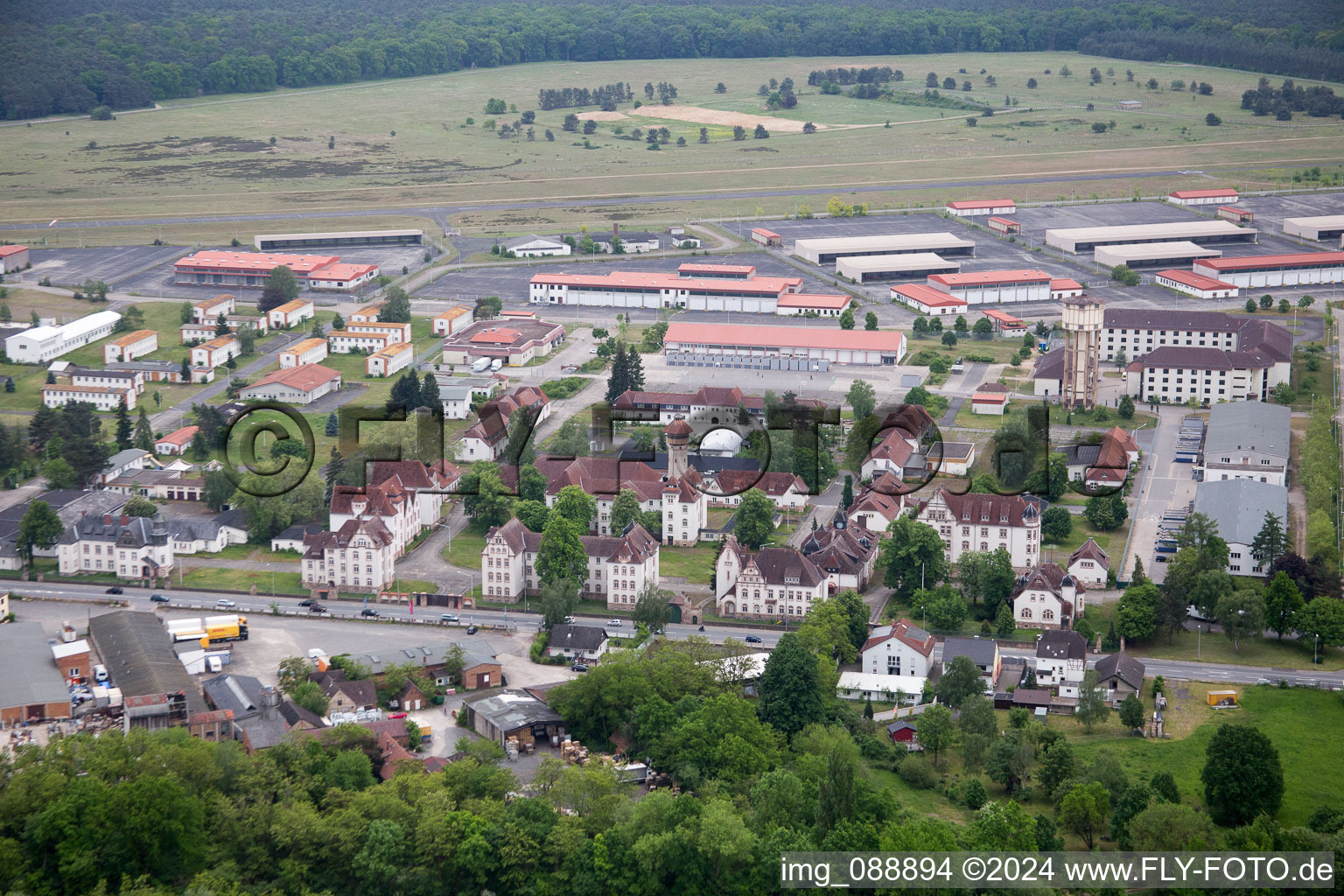 Babenhausen dans le département Hesse, Allemagne vue d'en haut