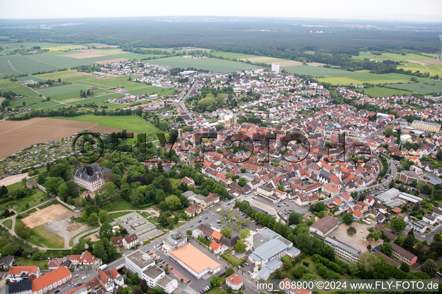 Babenhausen dans le département Hesse, Allemagne vue du ciel