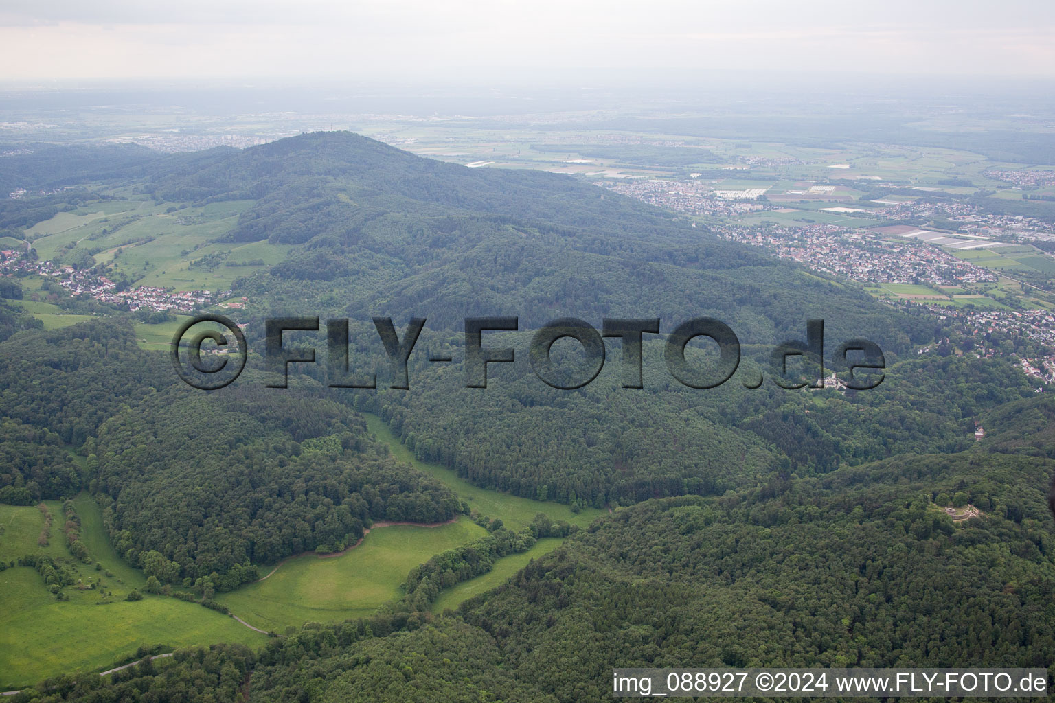 Vue aérienne de Balkhausen dans le département Hesse, Allemagne