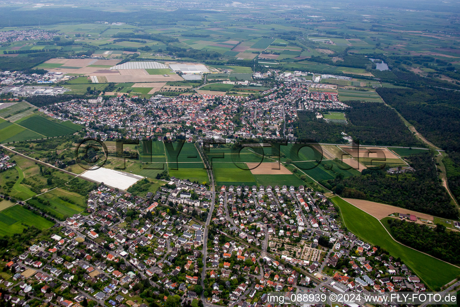 Quartier Jugenheim an der Bergstrasse in Seeheim-Jugenheim dans le département Hesse, Allemagne vue du ciel