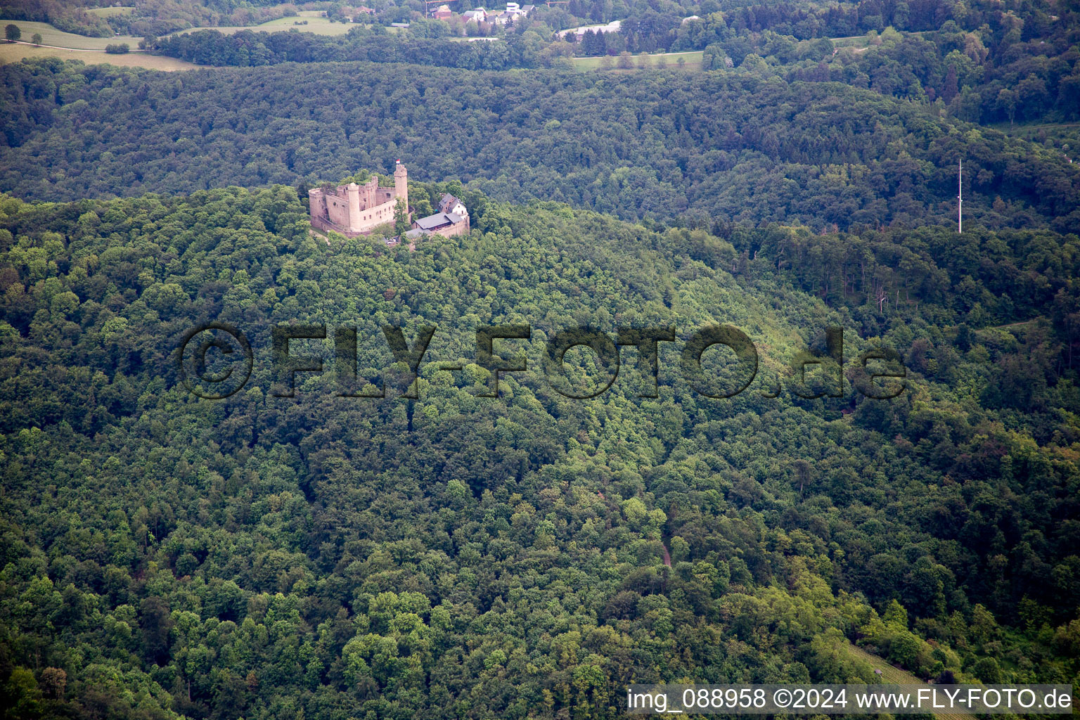 Vue aérienne de Château d'Auerbach à le quartier Auerbach in Bensheim dans le département Hesse, Allemagne