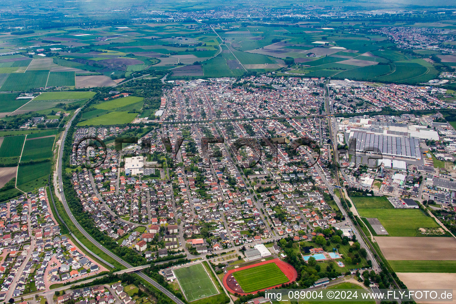 Vue aérienne de Contournement B47 à Bürstadt dans le département Hesse, Allemagne