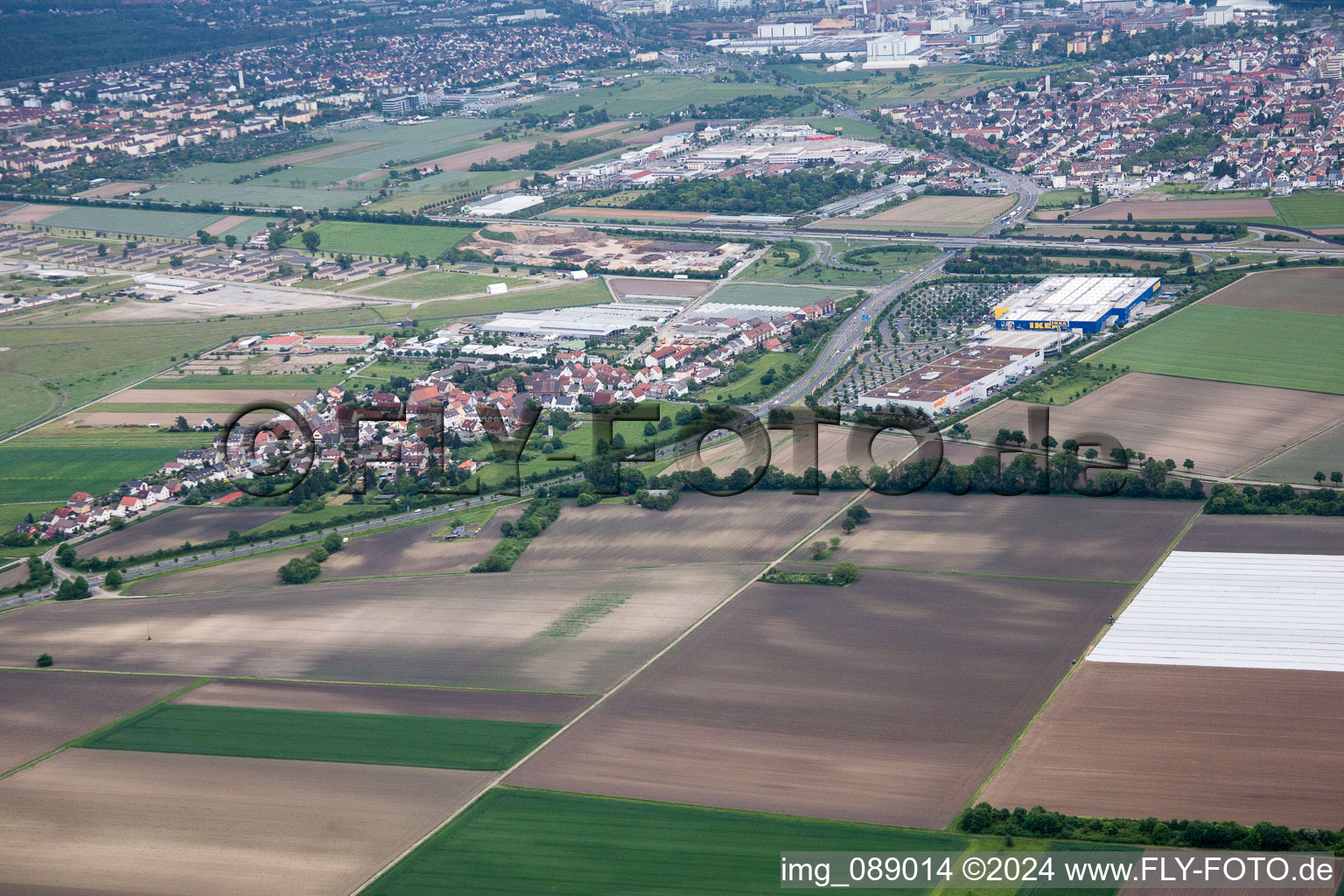 Scharhof, IKEA à le quartier Sandhofen in Mannheim dans le département Bade-Wurtemberg, Allemagne d'en haut