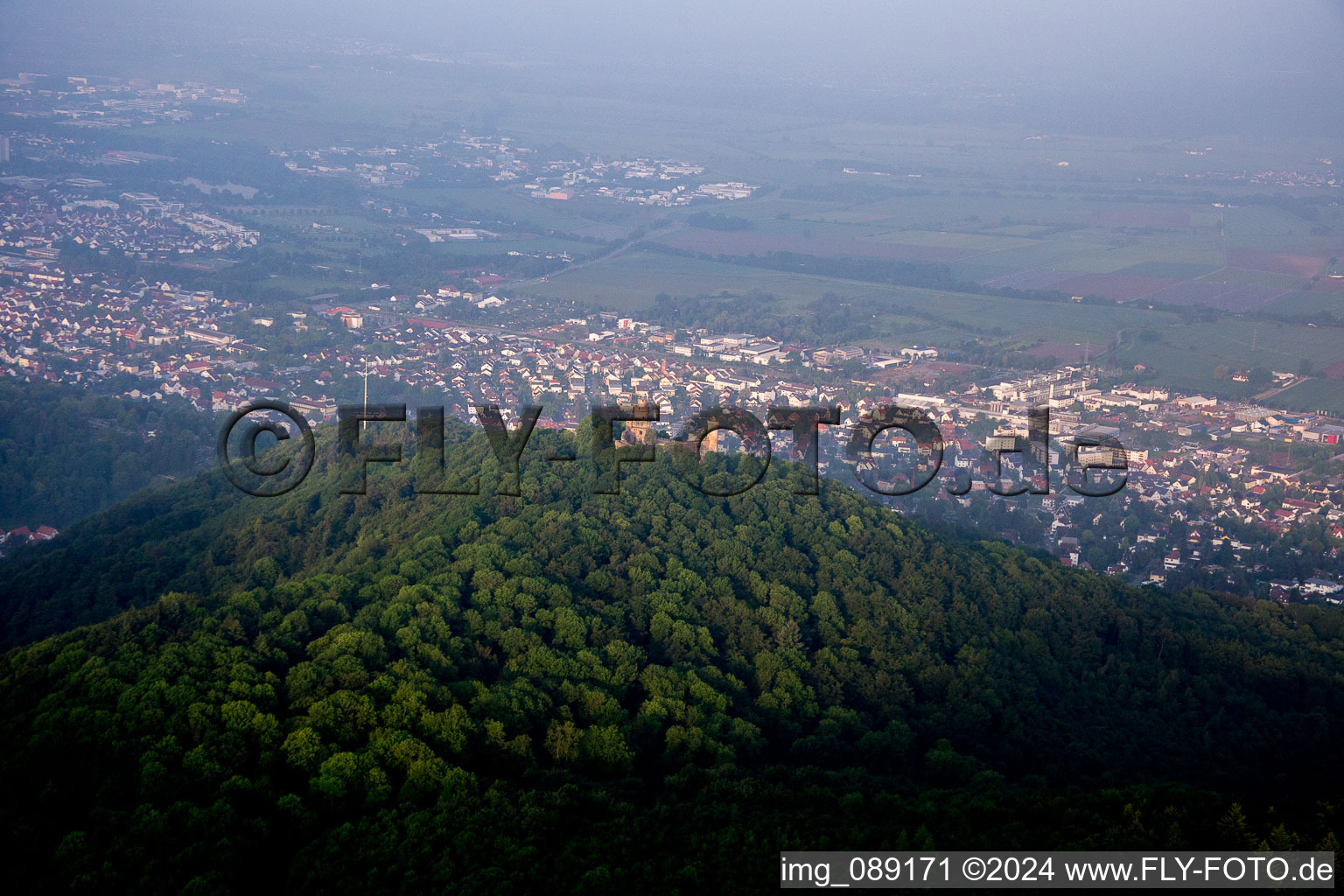 Quartier Auerbach in Bensheim dans le département Hesse, Allemagne depuis l'avion