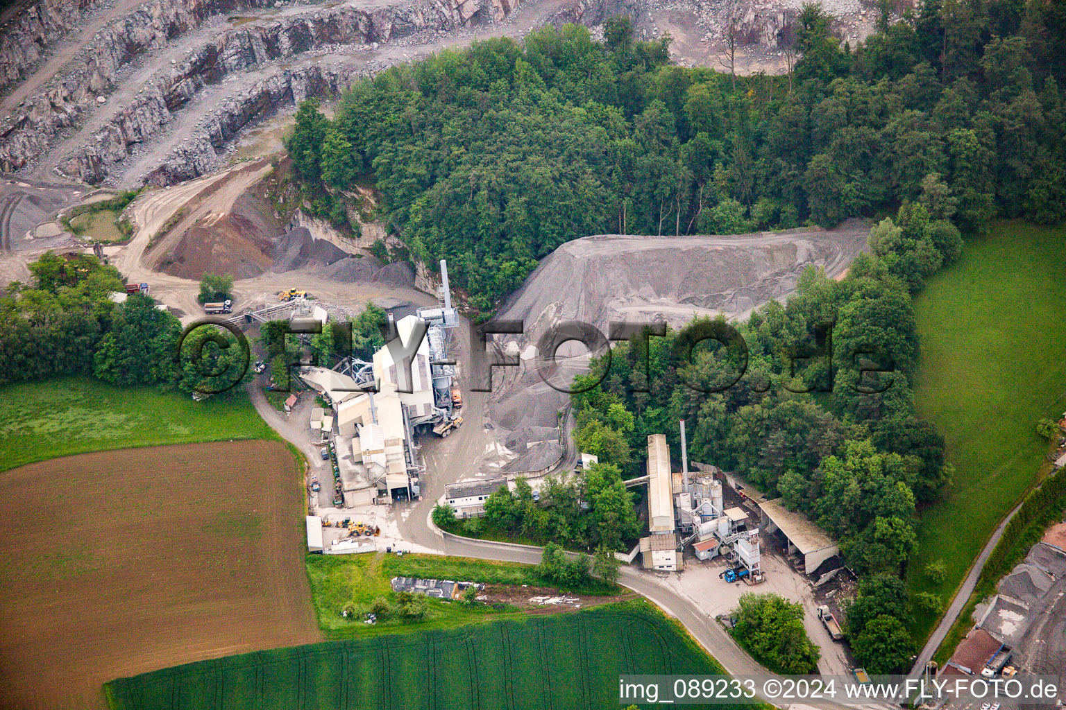 Photographie aérienne de Carrière à Sonderbach dans le département Hesse, Allemagne