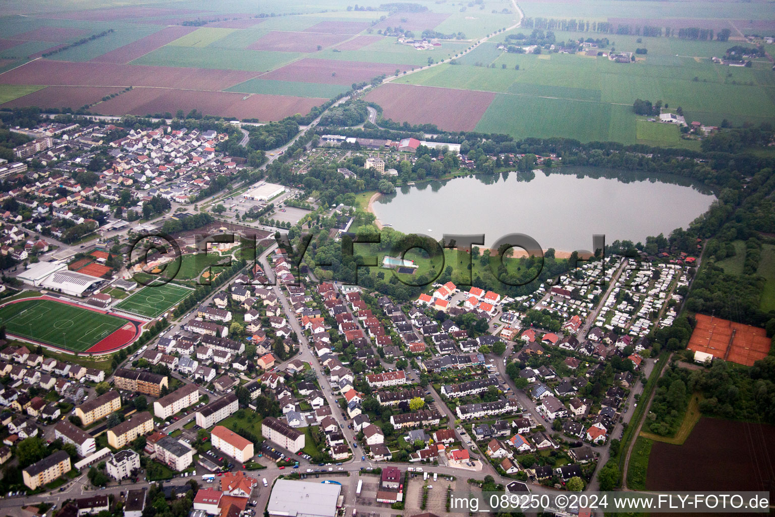 Vue aérienne de Hemsbach dans le département Bade-Wurtemberg, Allemagne