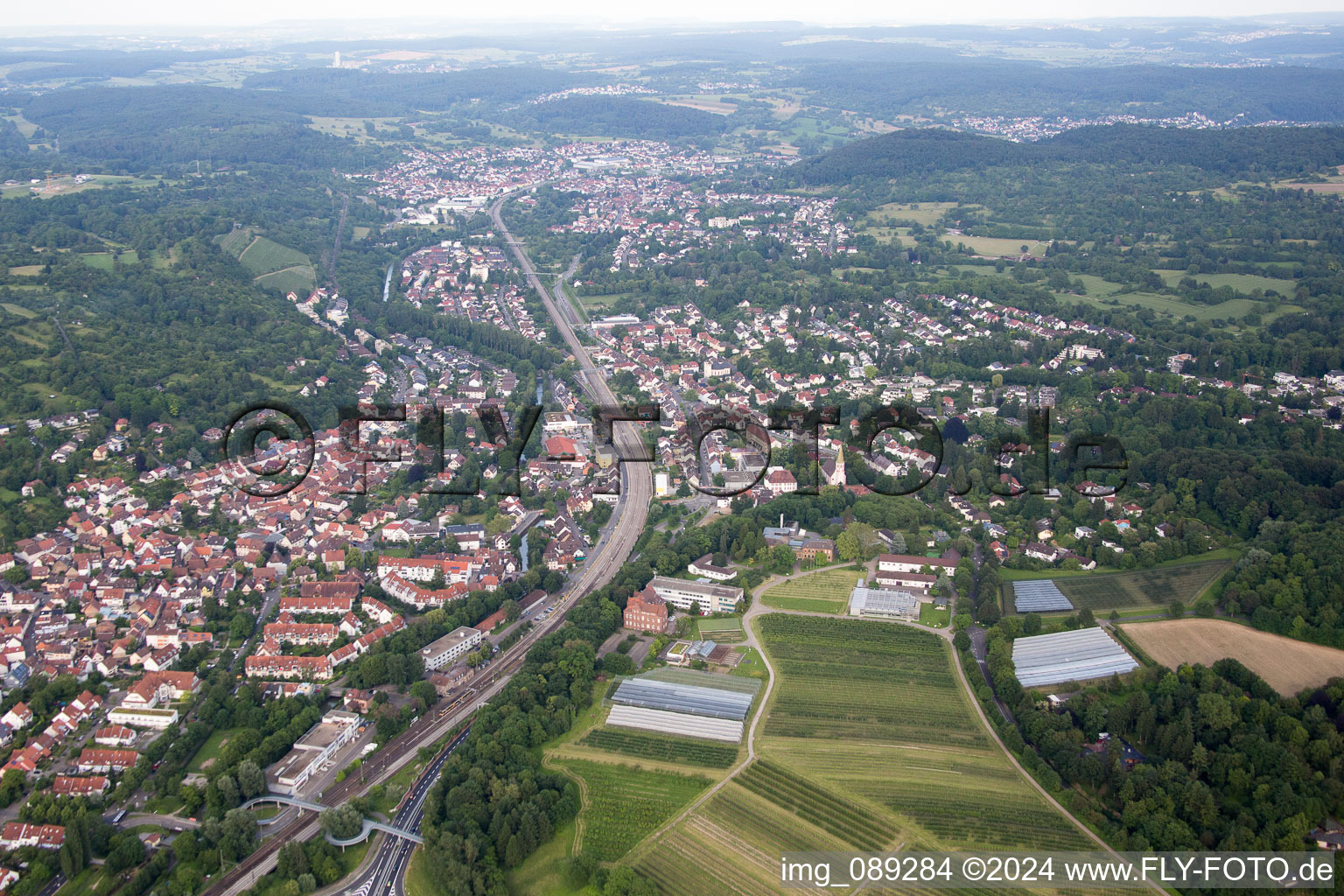 Quartier Grötzingen in Karlsruhe dans le département Bade-Wurtemberg, Allemagne d'en haut