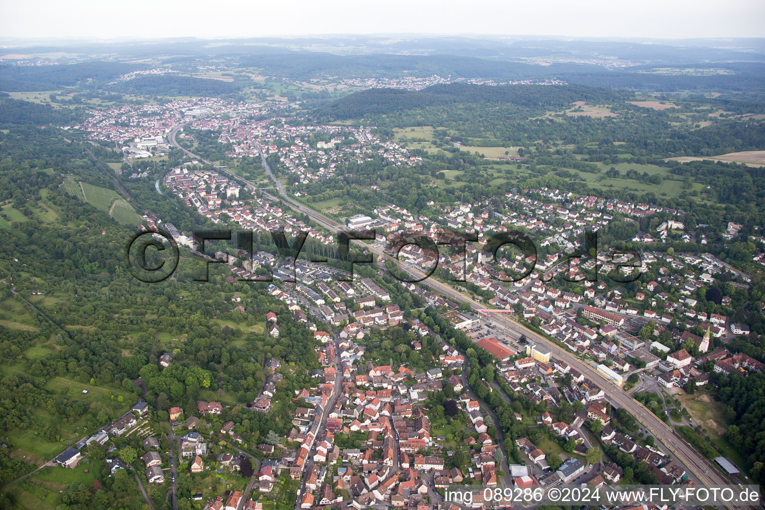 Quartier Grötzingen in Karlsruhe dans le département Bade-Wurtemberg, Allemagne vue d'en haut