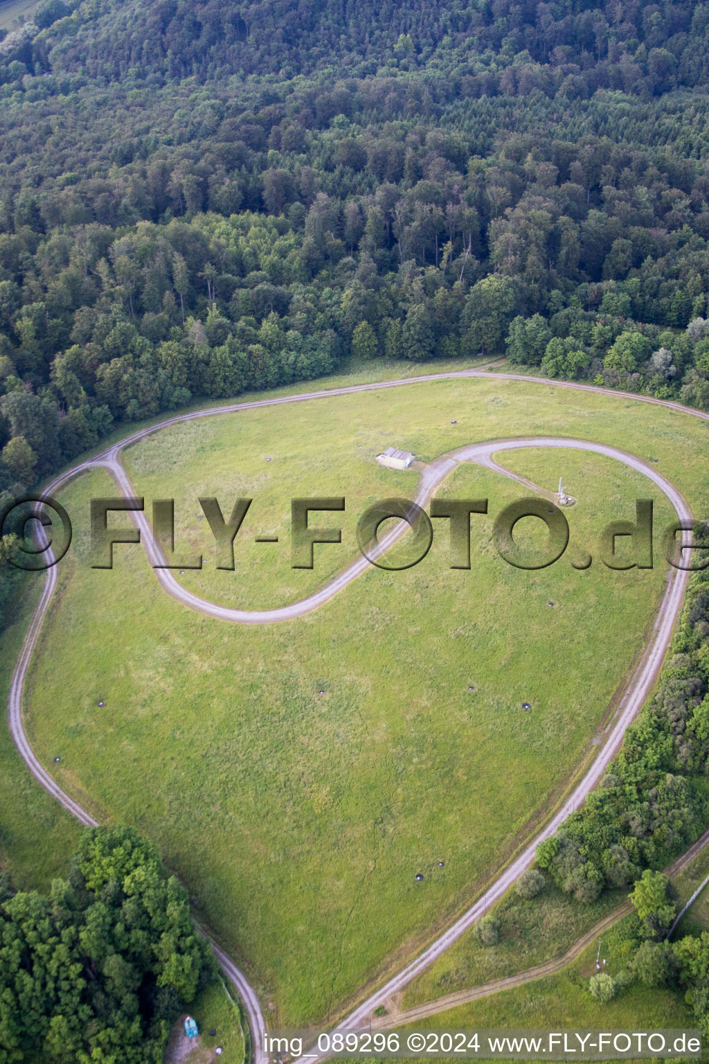 Quartier Grötzingen in Karlsruhe dans le département Bade-Wurtemberg, Allemagne vue du ciel