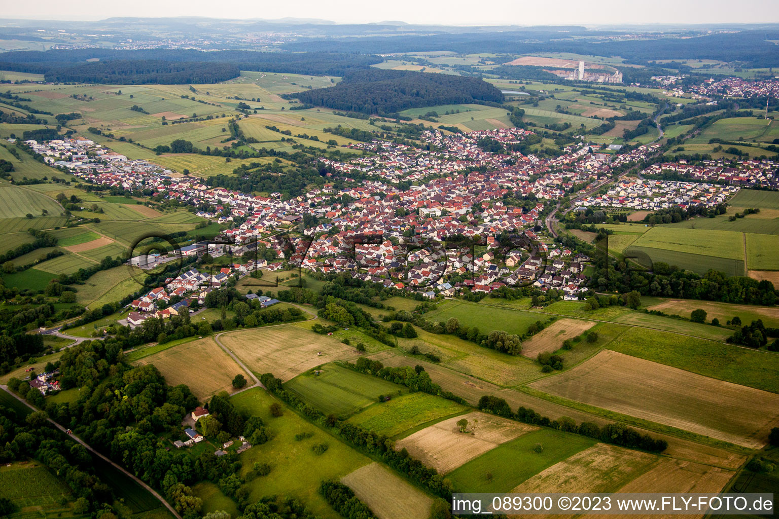 Photographie aérienne de De l'ouest à le quartier Jöhlingen in Walzbachtal dans le département Bade-Wurtemberg, Allemagne
