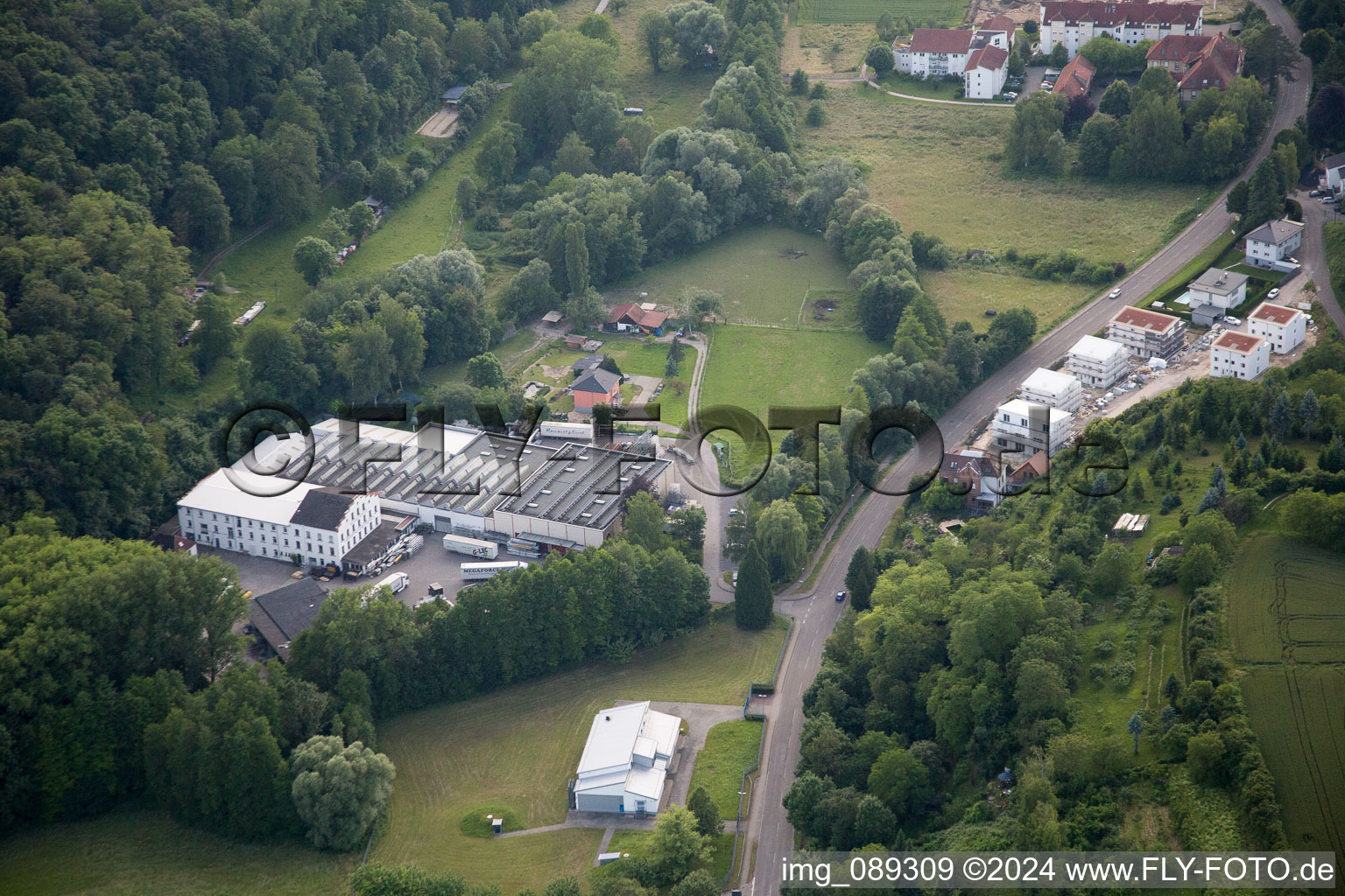 Vue aérienne de Rue Jöhlinger à Weingarten dans le département Bade-Wurtemberg, Allemagne