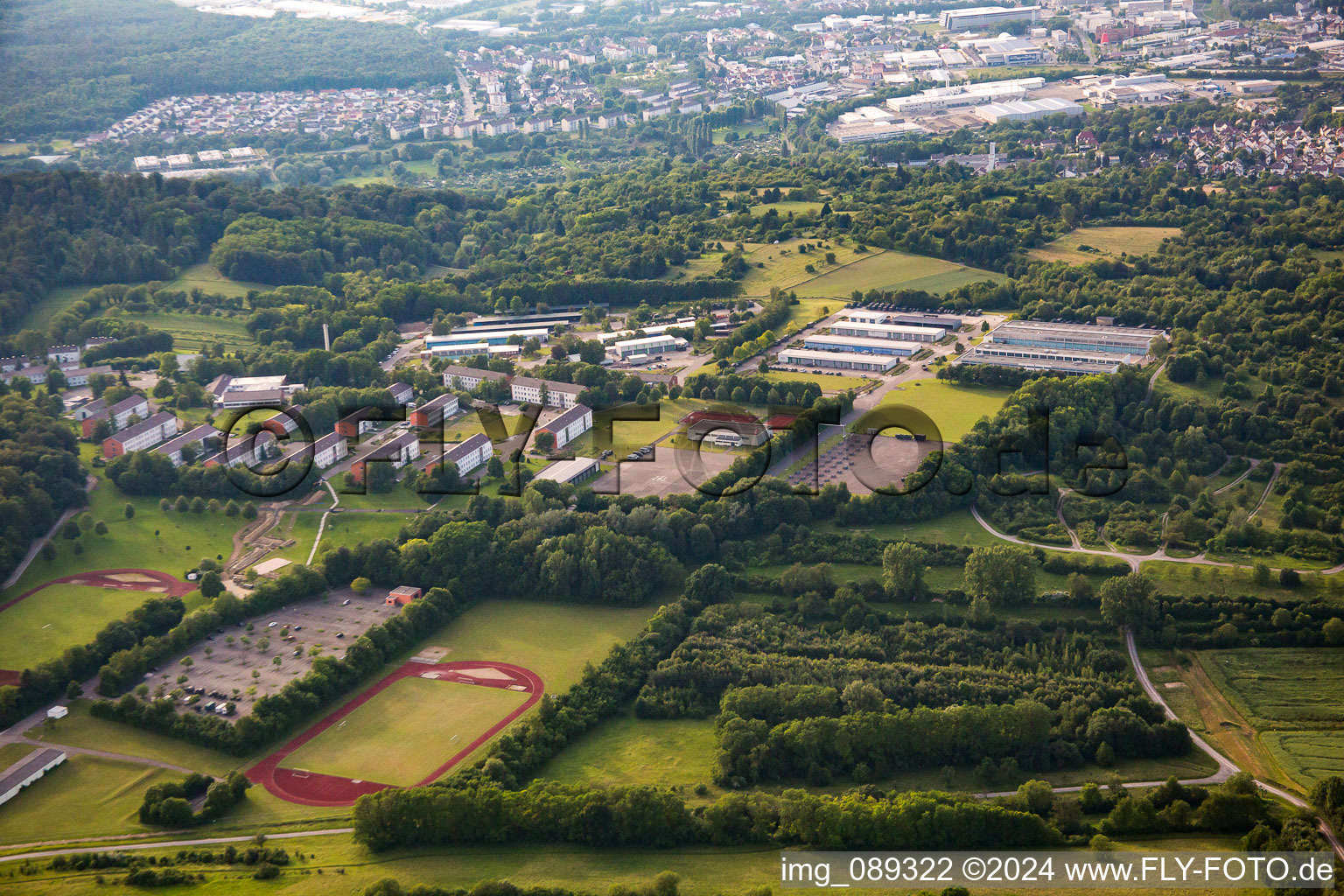 Vue aérienne de Commandement du service de police militaire Bruchsal à Bruchsal dans le département Bade-Wurtemberg, Allemagne