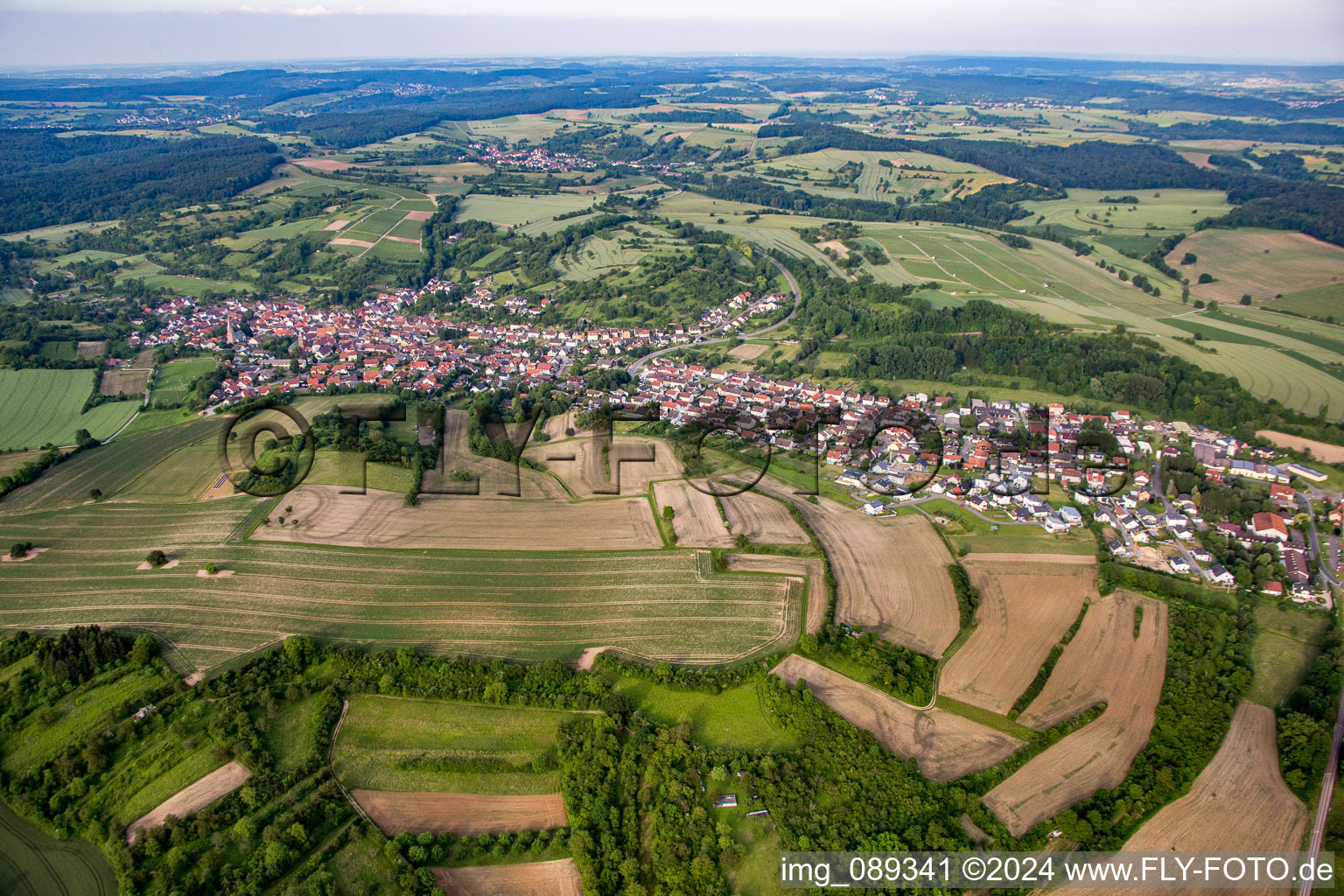 Vue aérienne de Quartier Oberöwisheim in Kraichtal dans le département Bade-Wurtemberg, Allemagne