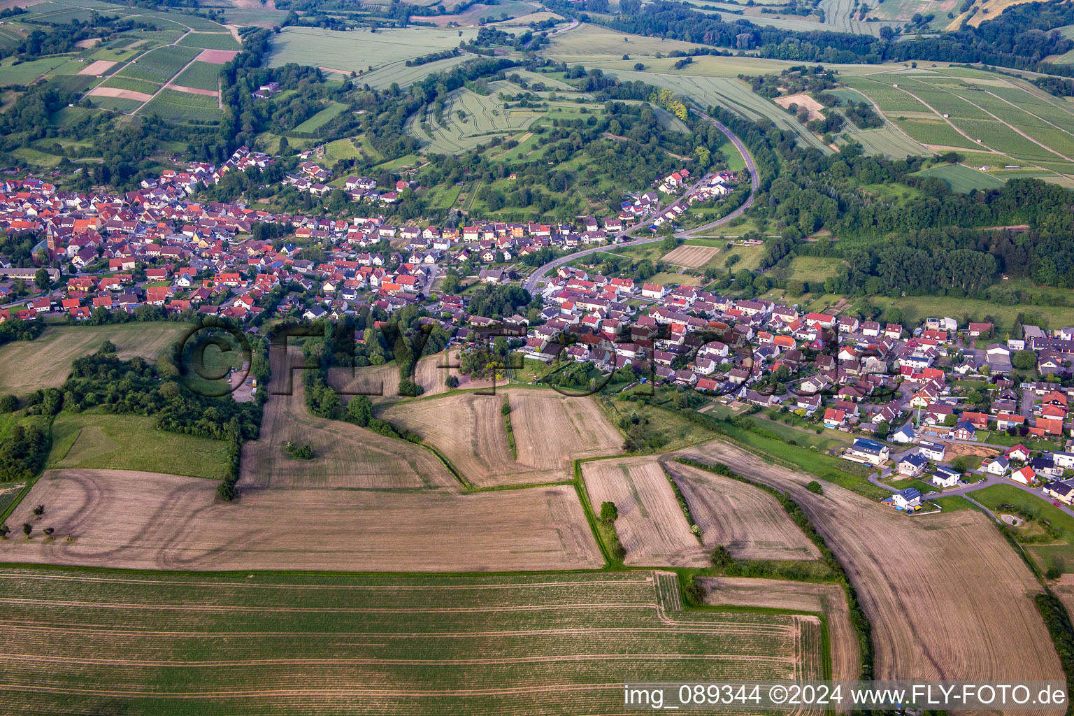 Vue oblique de Quartier Oberöwisheim in Kraichtal dans le département Bade-Wurtemberg, Allemagne