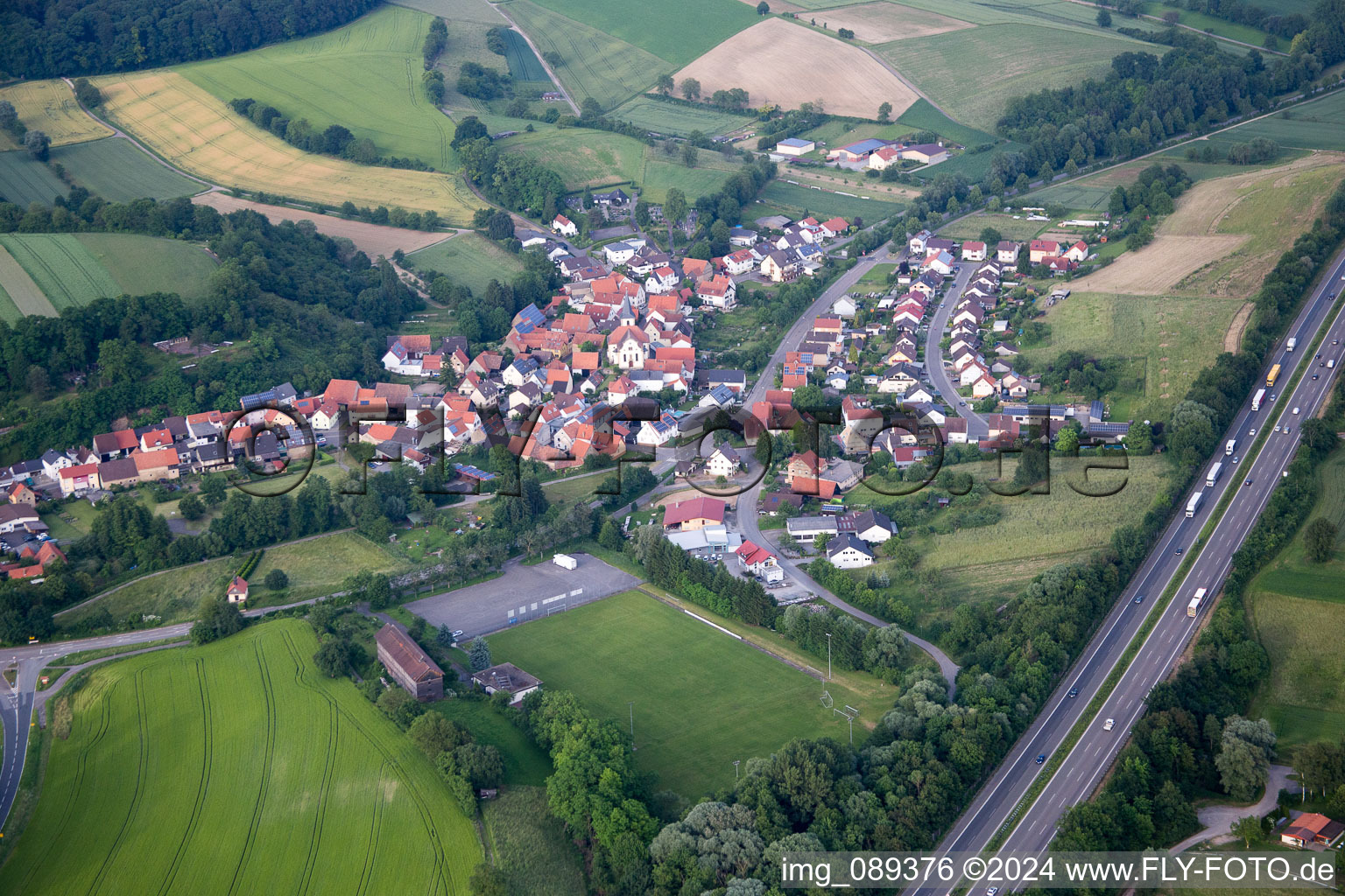 Vue aérienne de Balzfeld dans le département Bade-Wurtemberg, Allemagne