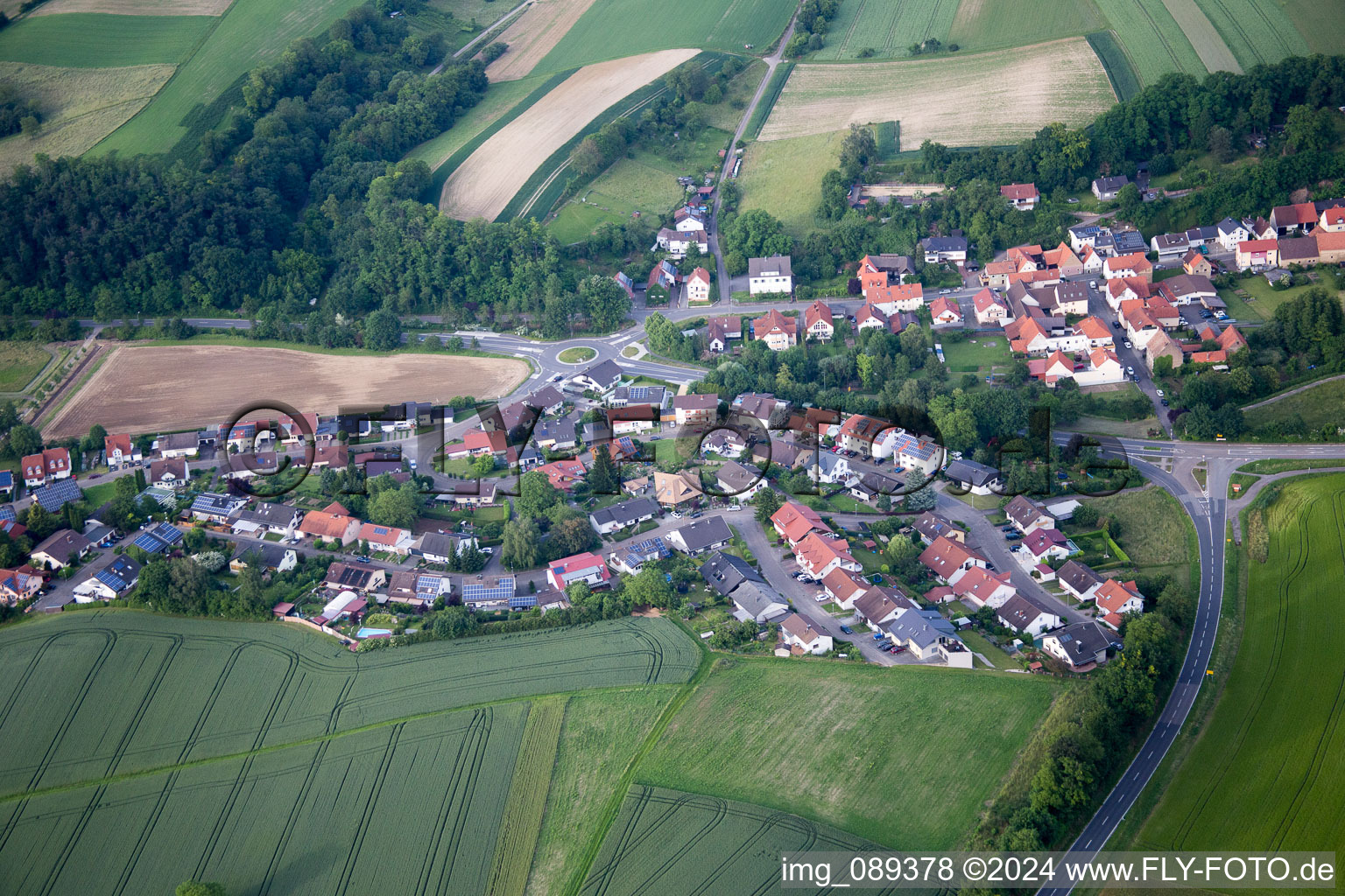 Vue aérienne de Balzfeld dans le département Bade-Wurtemberg, Allemagne