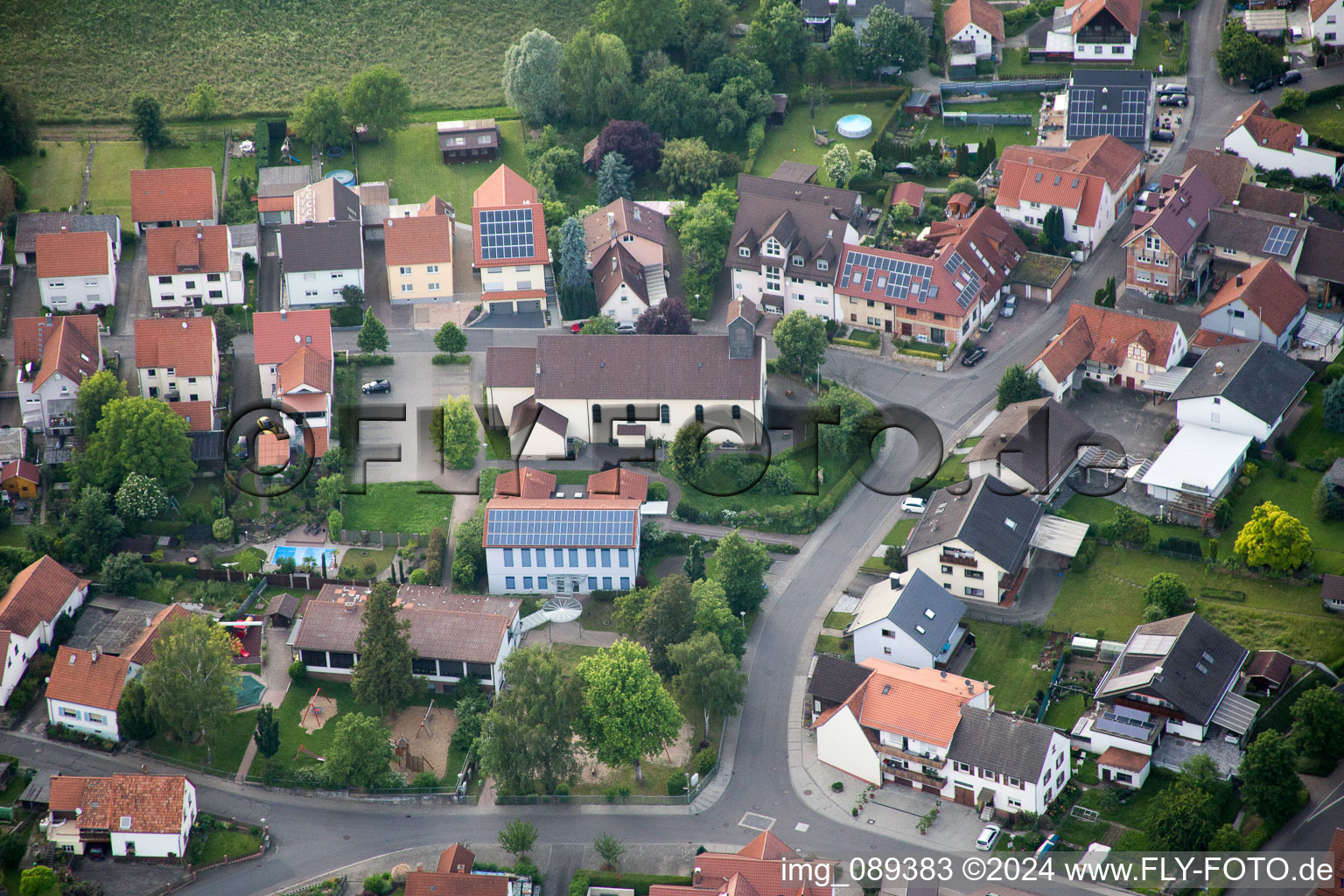 Vue aérienne de Marie Reine à le quartier Horrenberg in Dielheim dans le département Bade-Wurtemberg, Allemagne