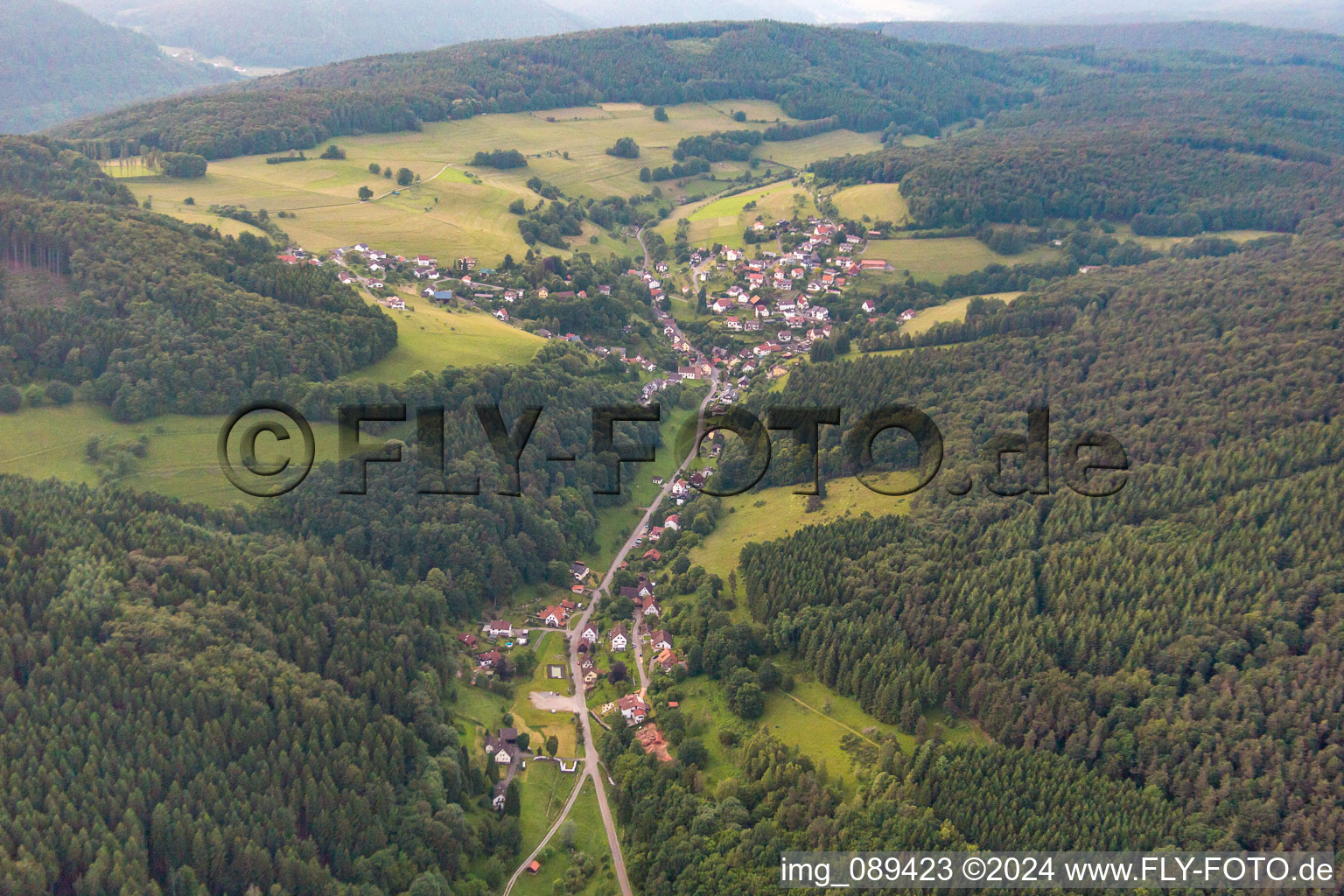 Vue oblique de Langenthal à le quartier Brombach in Eberbach dans le département Bade-Wurtemberg, Allemagne