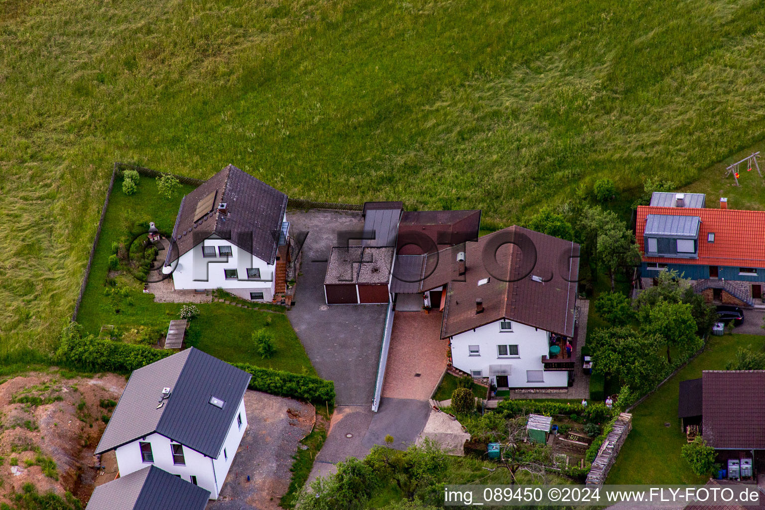 Quartier Brombach in Eberbach dans le département Bade-Wurtemberg, Allemagne vu d'un drone