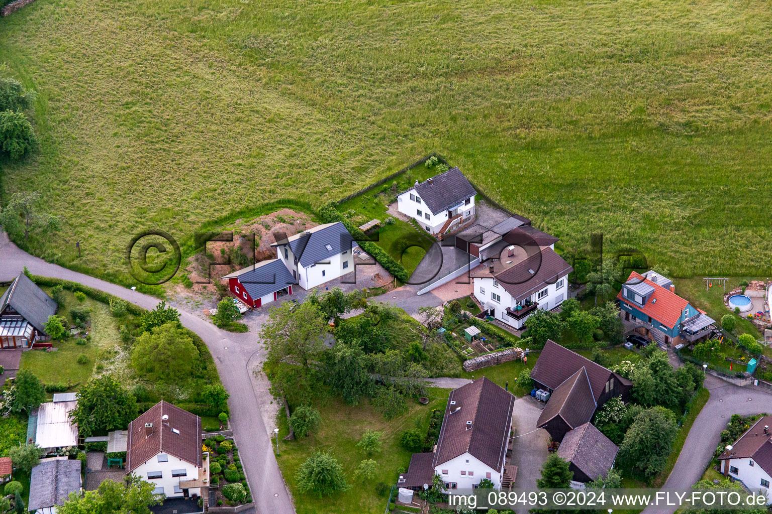 Quartier Brombach in Eberbach dans le département Bade-Wurtemberg, Allemagne vu d'un drone