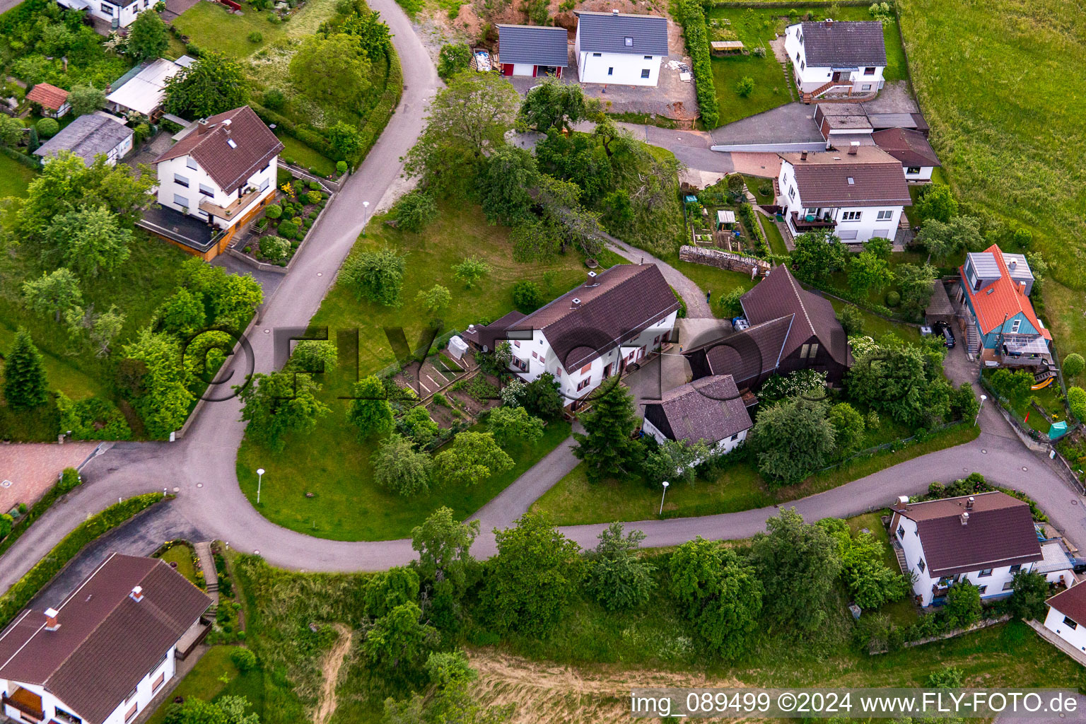 Quartier Brombach in Eberbach dans le département Bade-Wurtemberg, Allemagne vue d'en haut