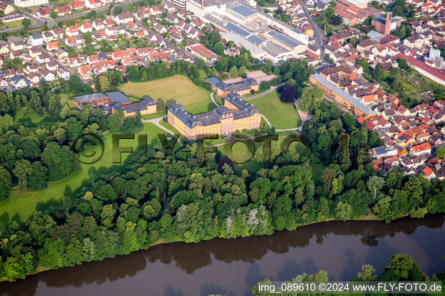 Vue oblique de Parc du Château de Châteauform' Château Löwenstein à Kleinheubach dans le département Bavière, Allemagne