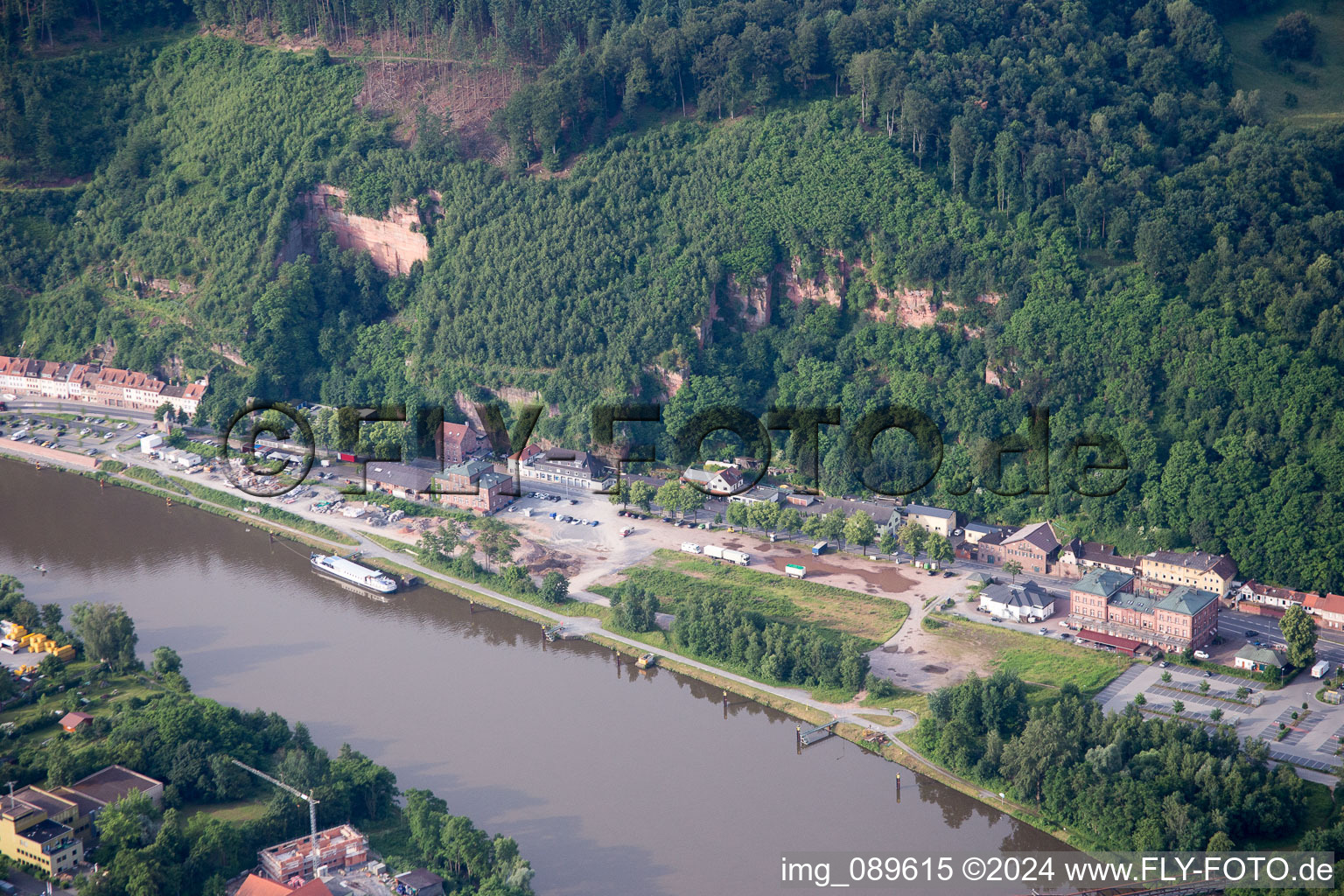 Vue oblique de Miltenberg dans le département Bavière, Allemagne