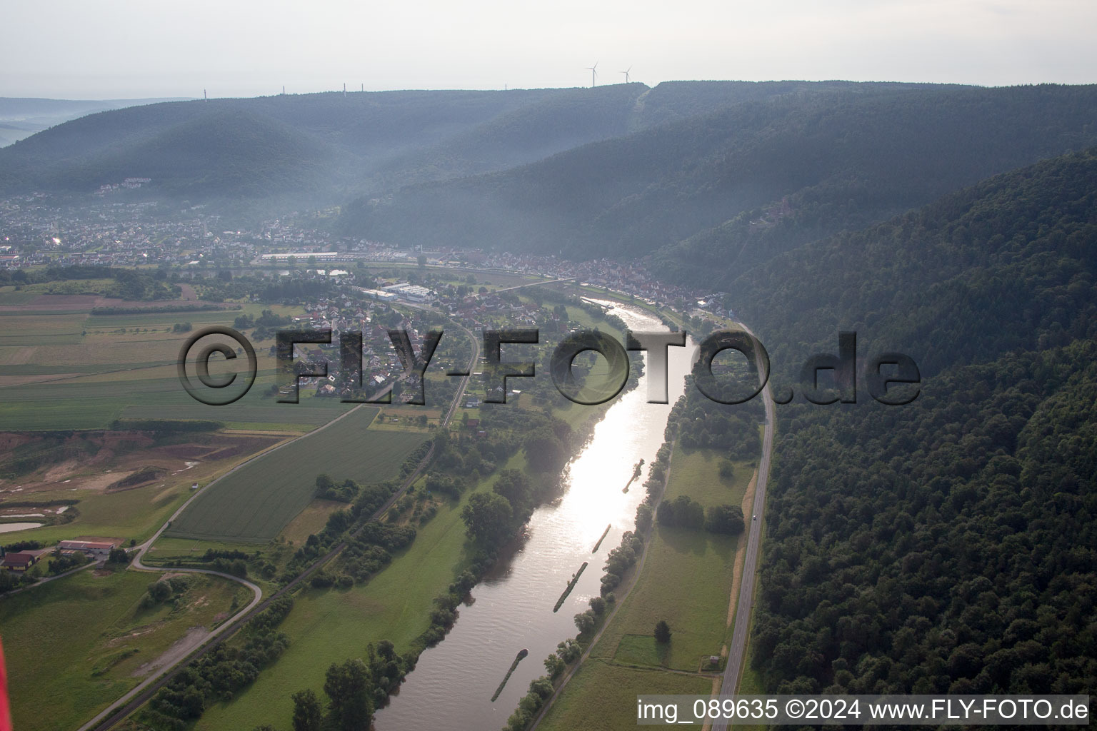 Vue aérienne de Freudenberg dans le département Bade-Wurtemberg, Allemagne