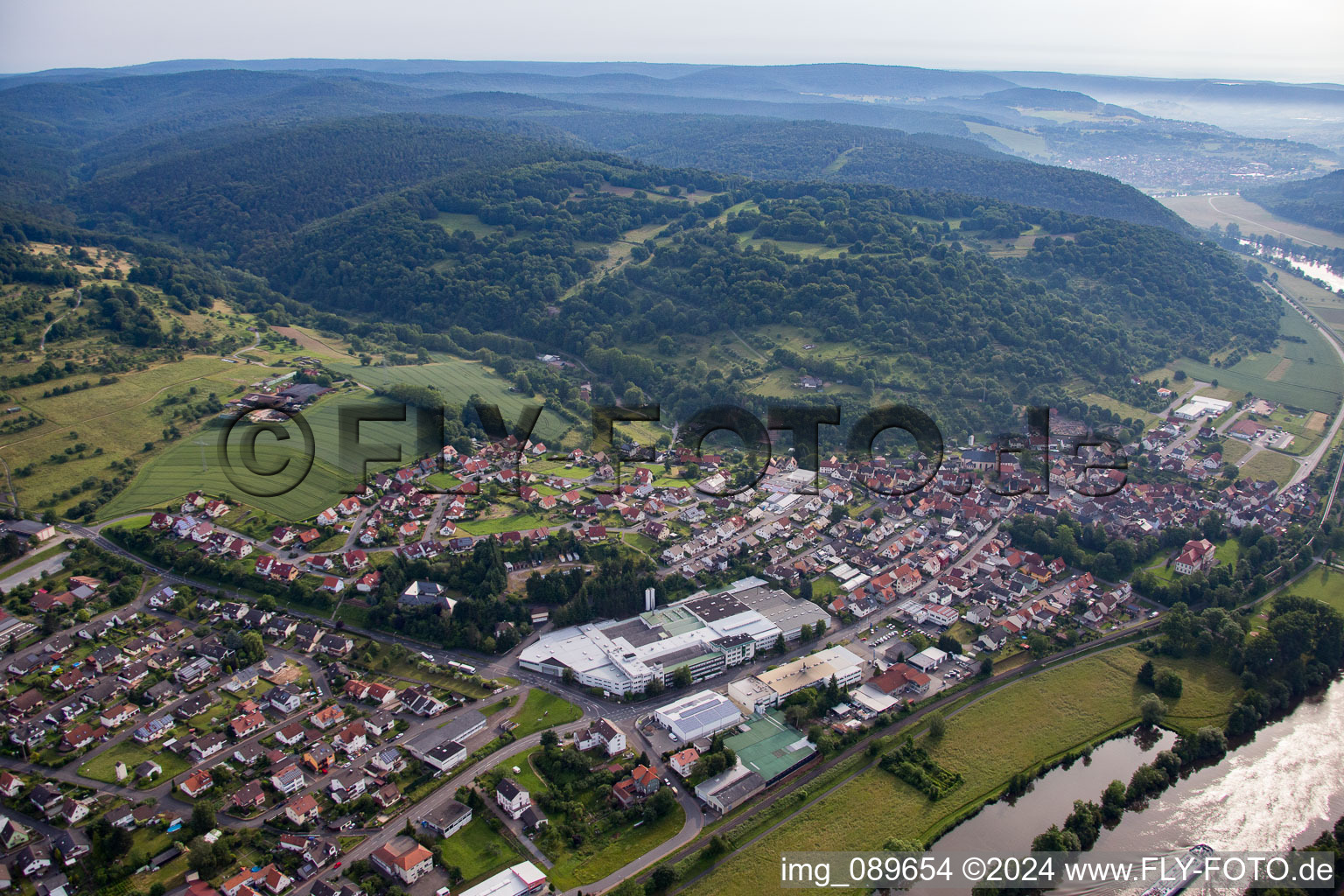 Photographie aérienne de Quartier Fechenbach in Collenberg dans le département Bavière, Allemagne