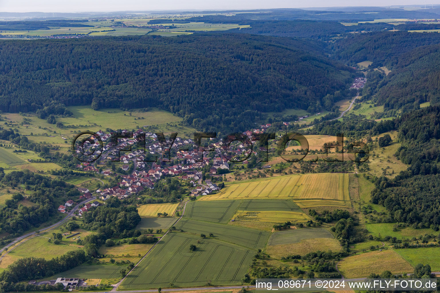 Vue aérienne de Quartier Boxtal in Freudenberg dans le département Bade-Wurtemberg, Allemagne