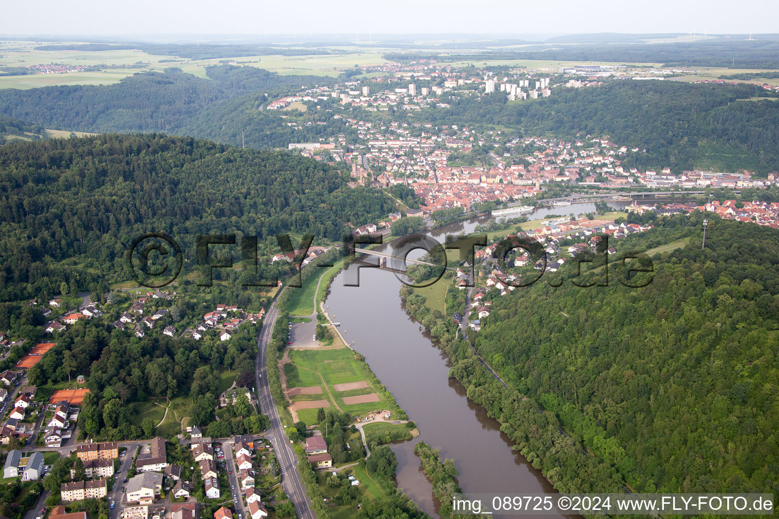 Wertheim dans le département Bade-Wurtemberg, Allemagne depuis l'avion