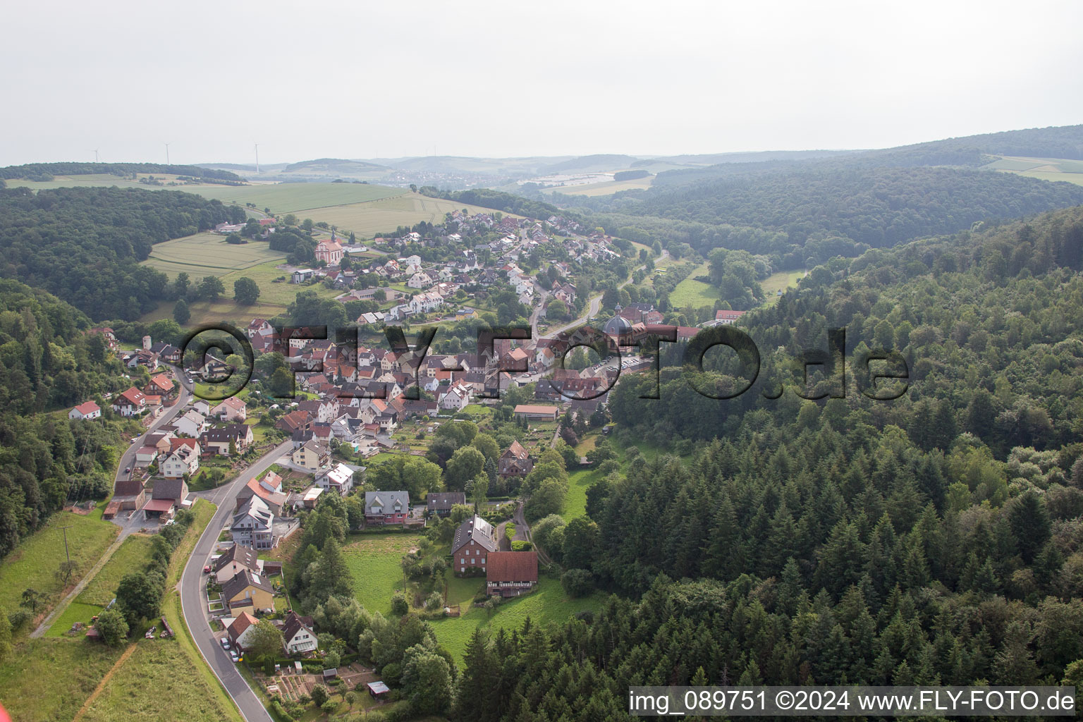 Vue aérienne de Holzkirchen dans le département Bavière, Allemagne