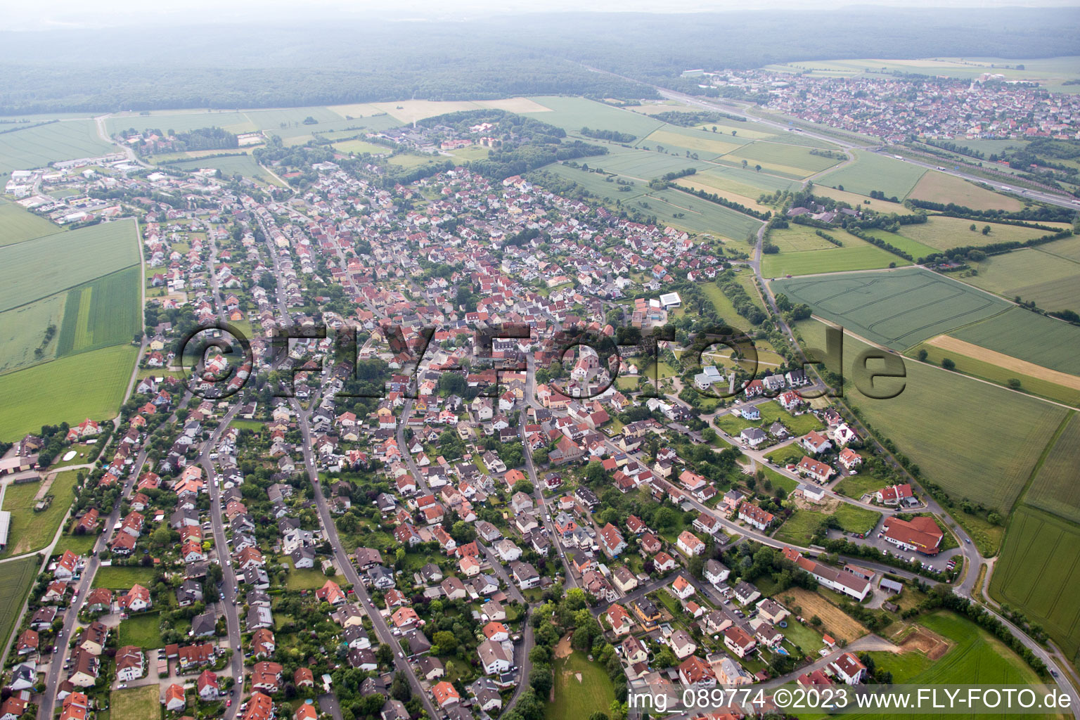 Vue aérienne de Eisingen dans le département Bavière, Allemagne