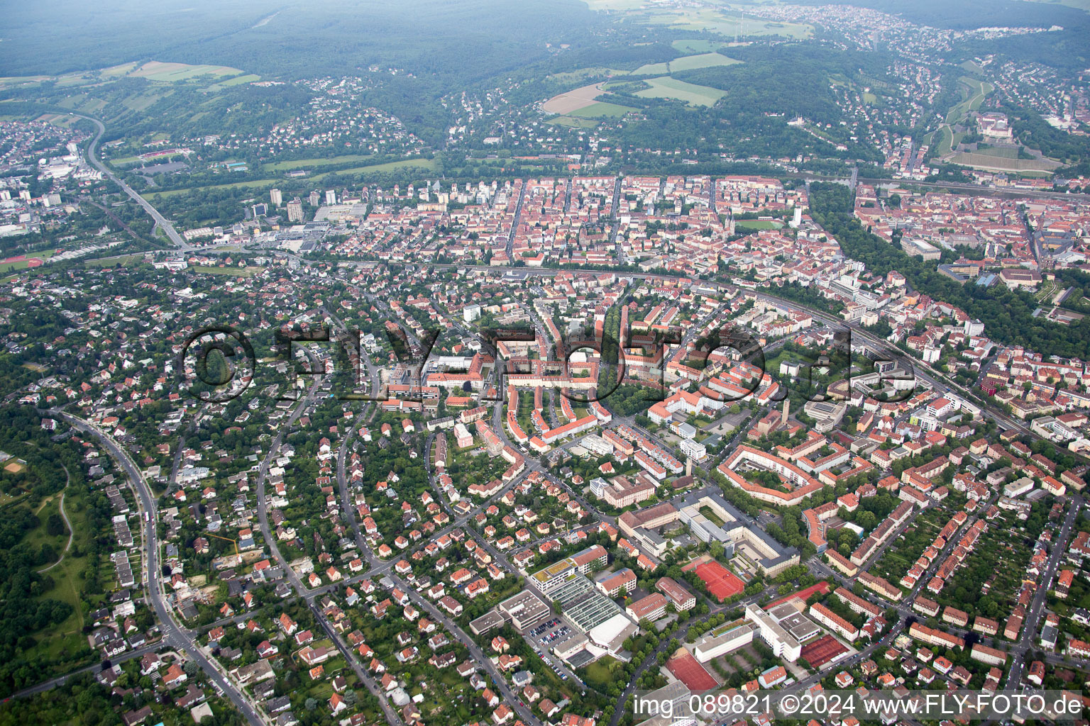 Würzburg dans le département Bavière, Allemagne du point de vue du drone